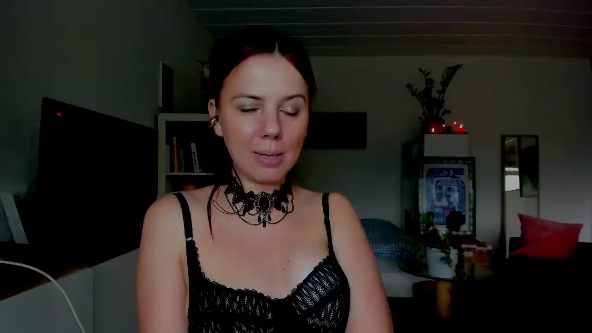 Gallery image thumbnail from Artladyra's myfreecams stream on, 05/10/2026, 14:07 image 12 of 20