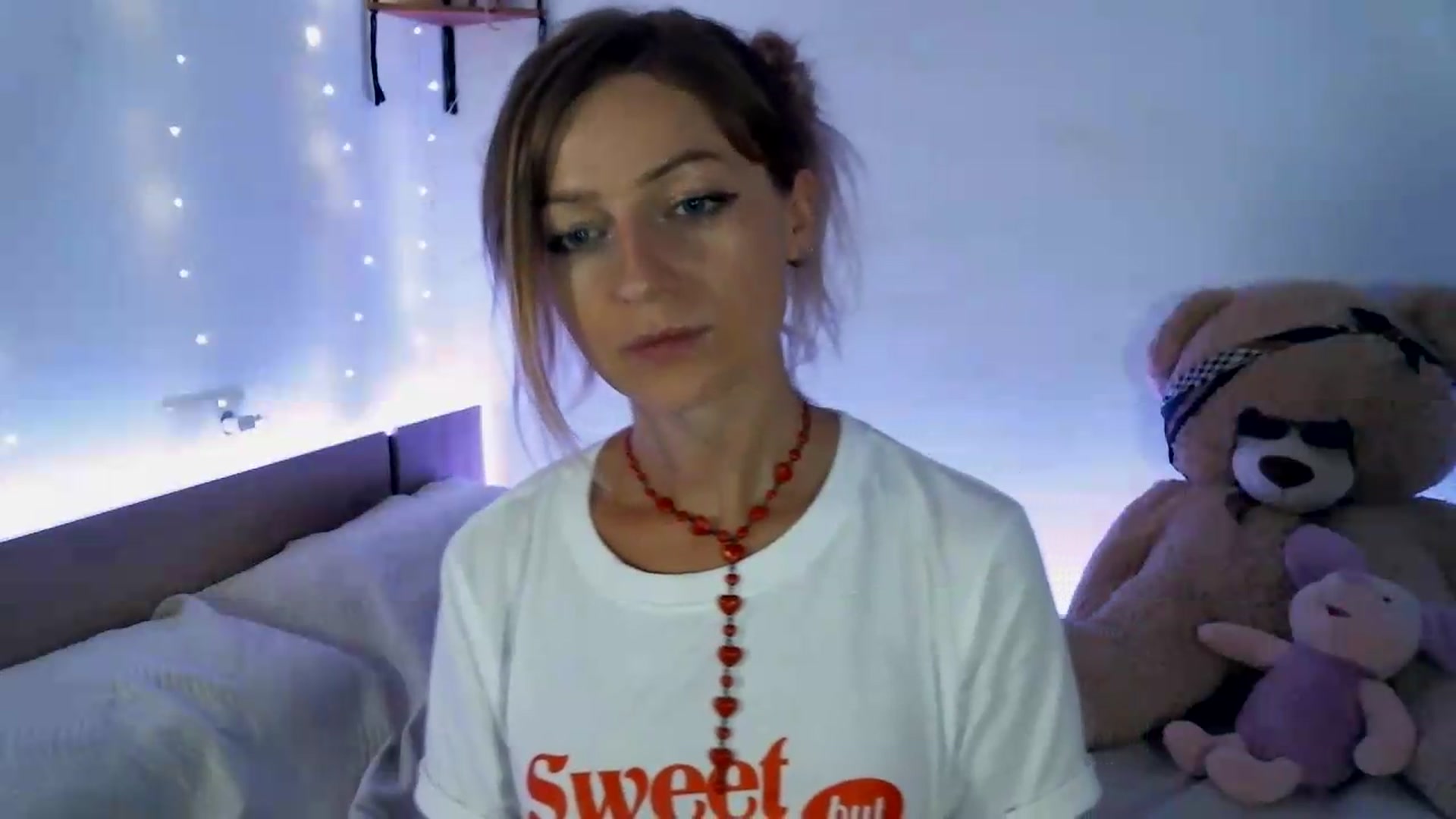 Gallery image thumbnail from Artlantida's myfreecams stream on, 07/30/2026, 24:33 image 2 of 20
