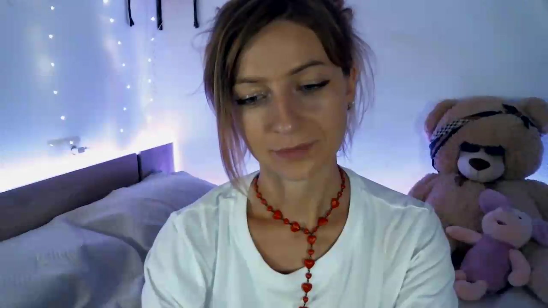 Gallery image thumbnail from Artlantida's myfreecams stream on, 07/30/2026, 24:33 image 17 of 20