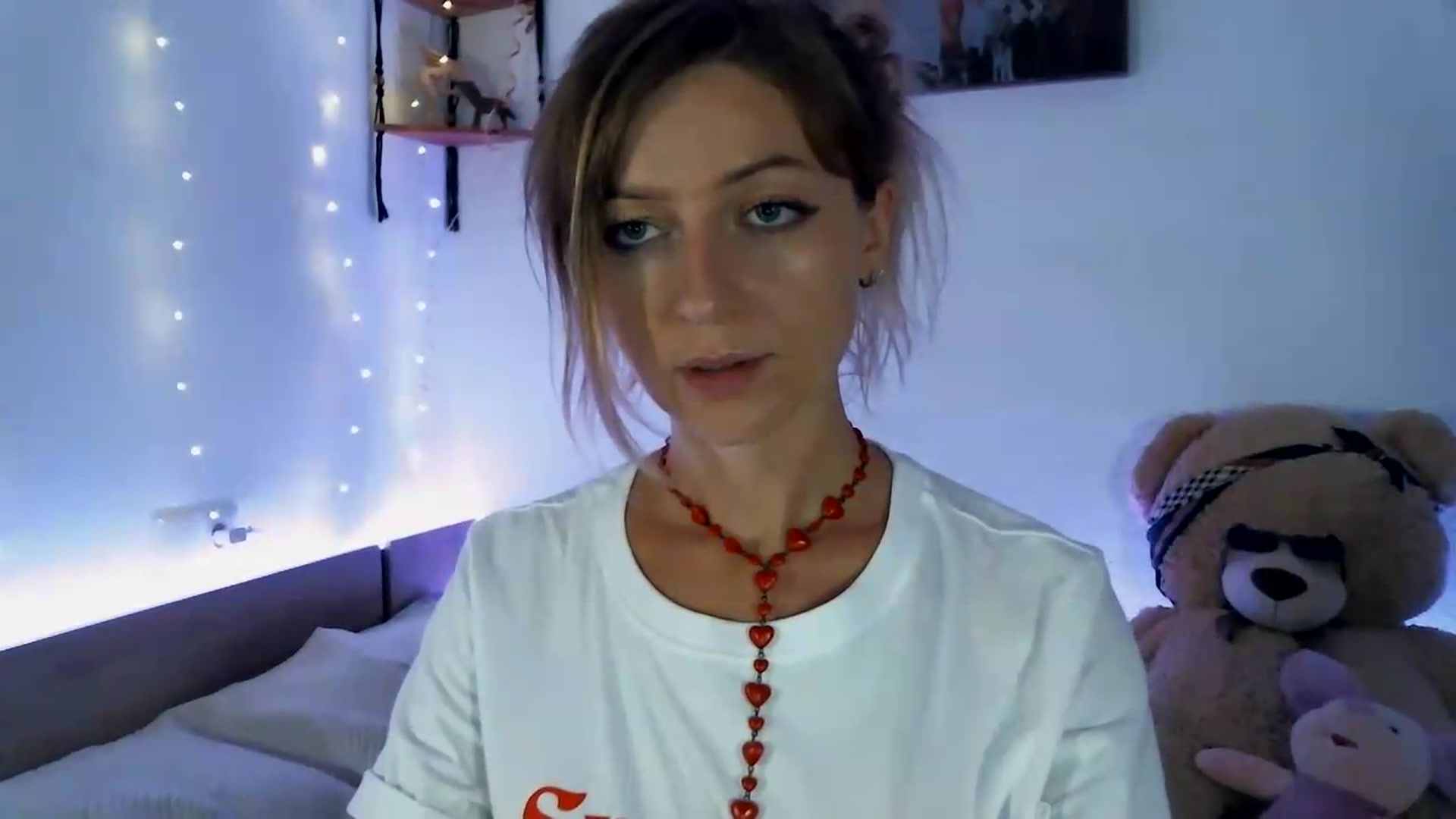 Gallery image thumbnail from Artlantida's myfreecams stream on, 07/30/2026, 24:33 image 8 of 20