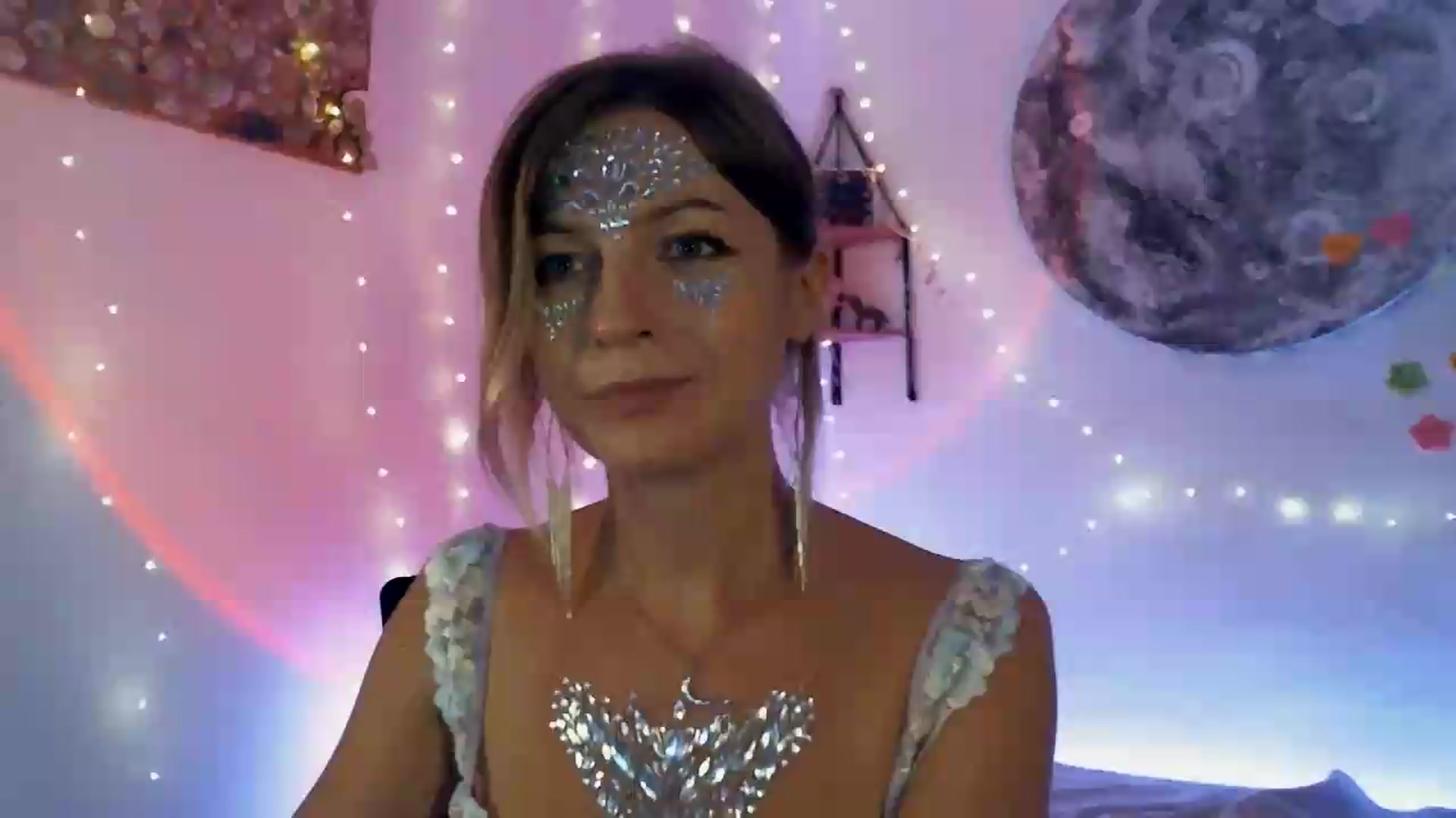 Gallery image thumbnail from Artlantida's myfreecams stream on, 08/13/2026, 02:31 image 1 of 20