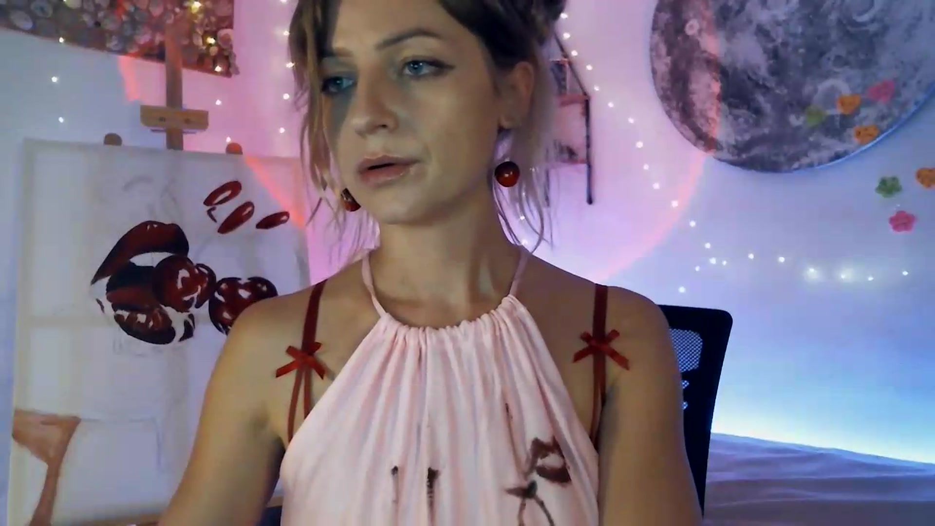 Gallery image thumbnail from Artlantida's myfreecams stream on, 08/17/2026, 24:45 image 20 of 20
