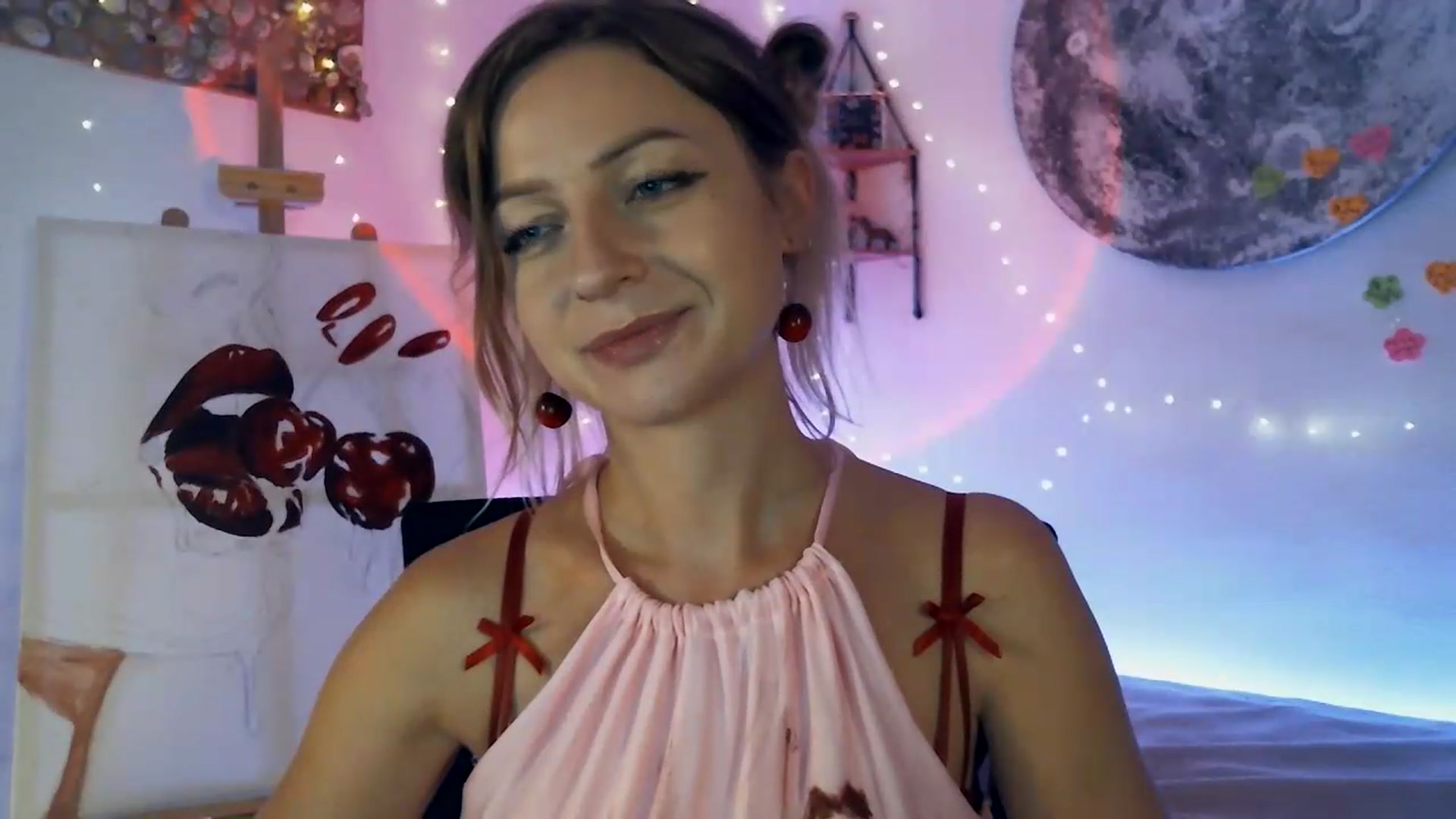 Gallery image thumbnail from Artlantida's myfreecams stream on, 08/17/2026, 24:45 image 19 of 20
