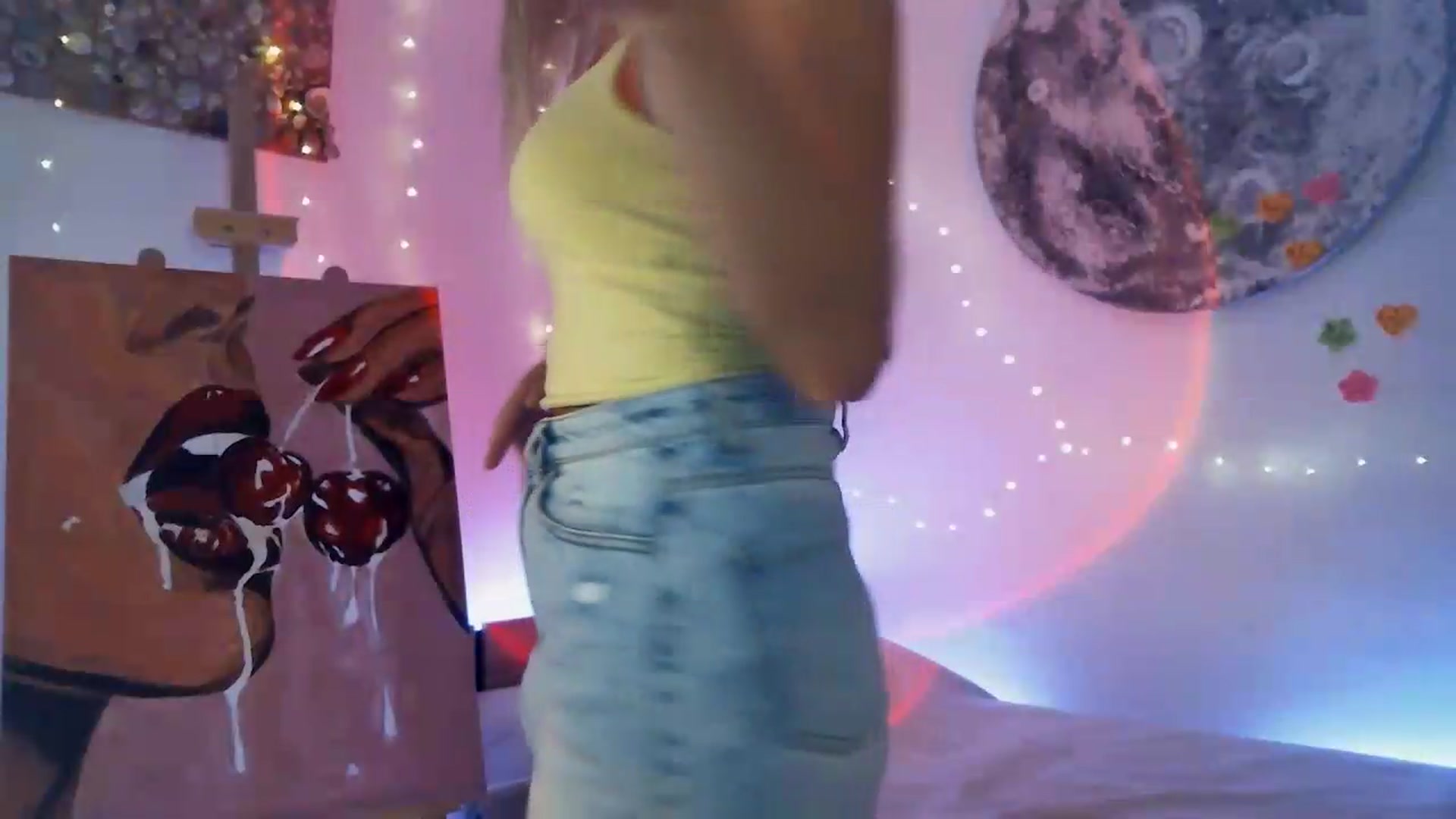 Gallery image thumbnail from Artlantida's myfreecams stream on, 08/19/2026, 02:15 image 16 of 20