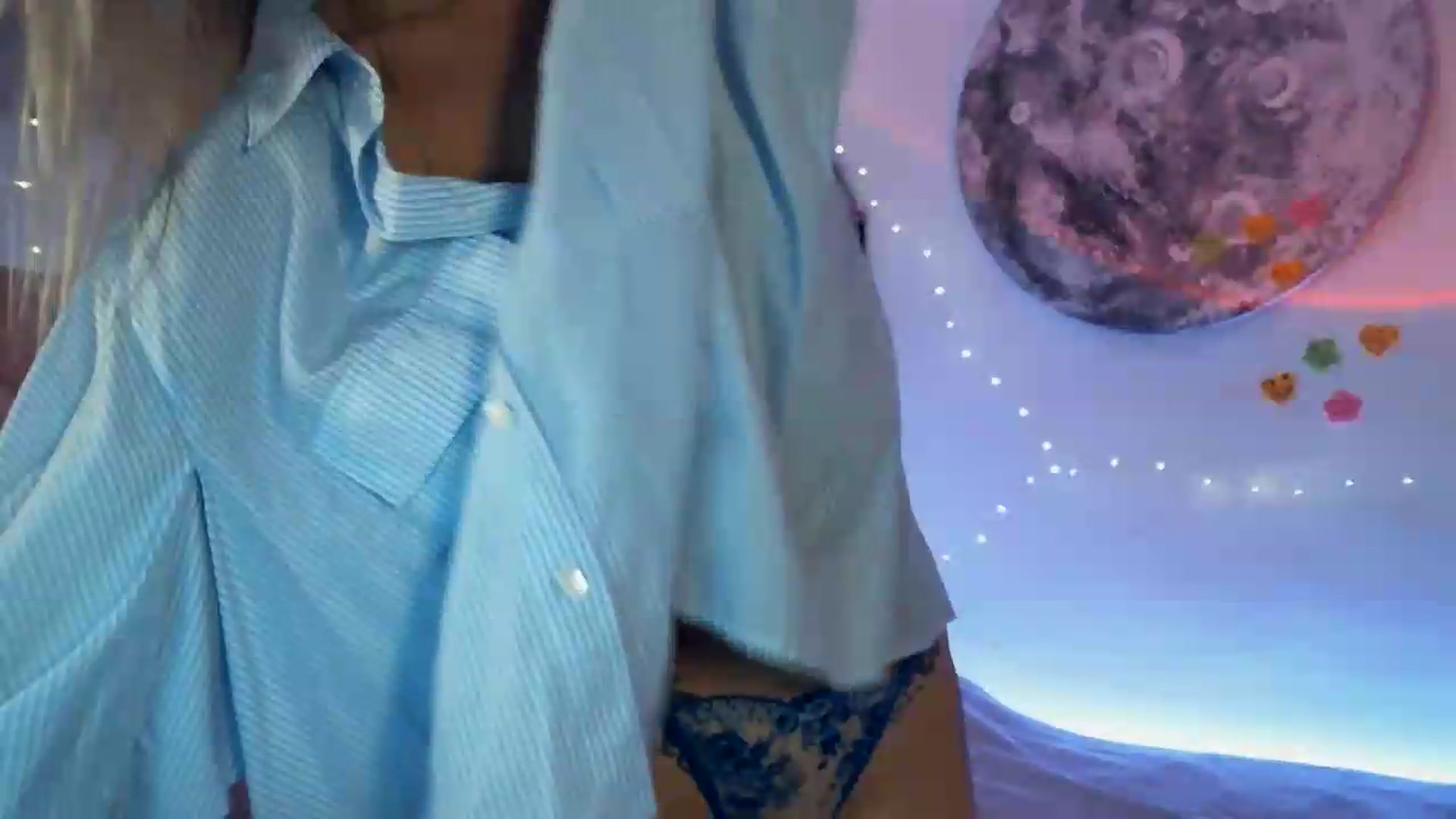 Gallery image thumbnail from Artlantida's myfreecams stream on, 08/21/2026, 01:19 image 2 of 20