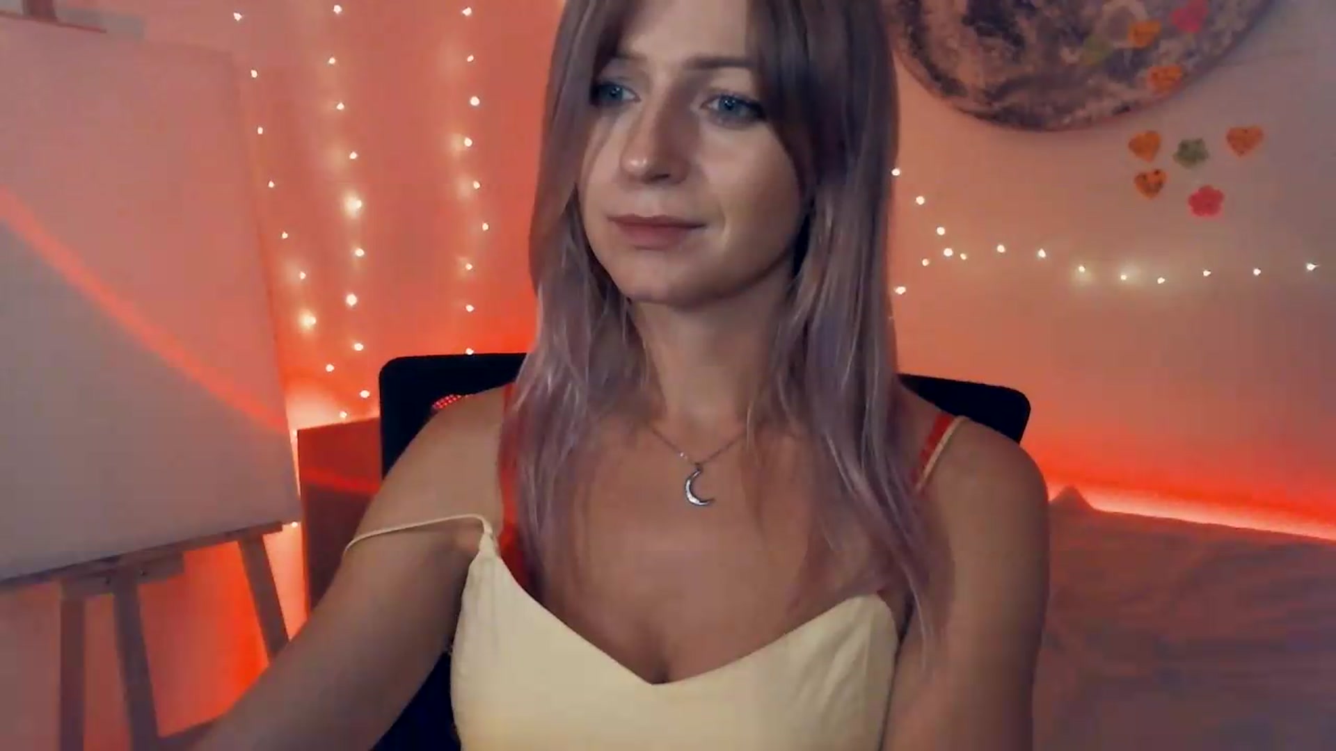 Gallery image thumbnail from Artlantida's myfreecams stream on, 08/24/2026, 24:00 image 20 of 20