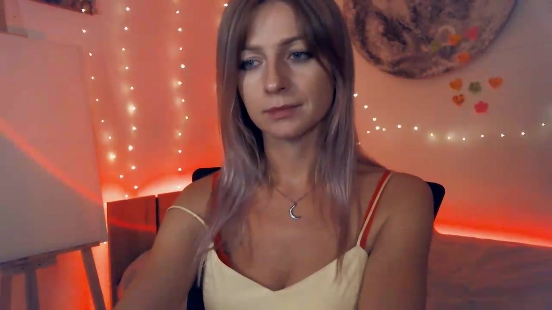 Gallery image thumbnail from Artlantida's myfreecams stream on, 08/24/2026, 24:00 image 10 of 20