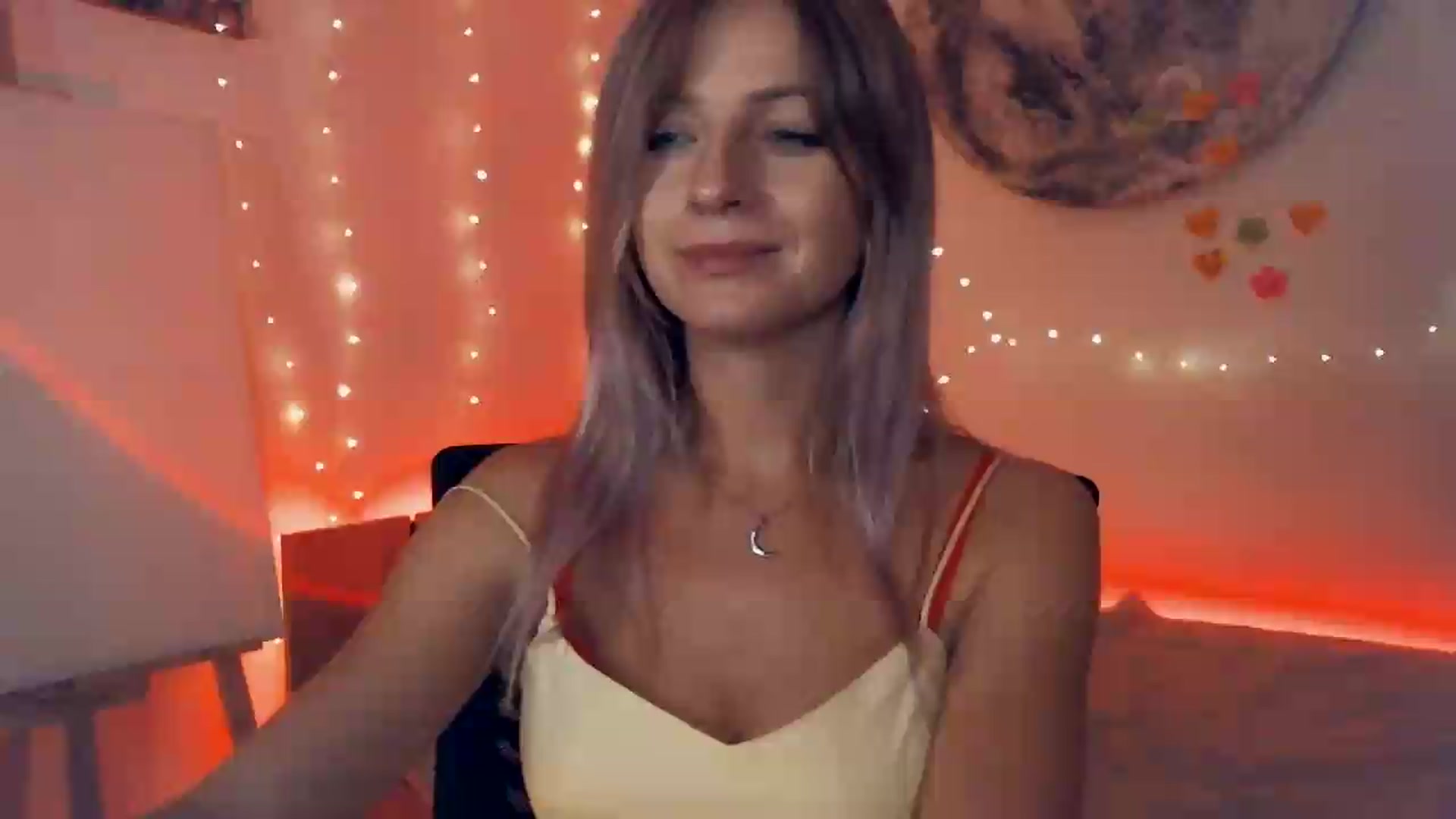 Gallery image thumbnail from Artlantida's myfreecams stream on, 08/24/2026, 24:00 image 9 of 20