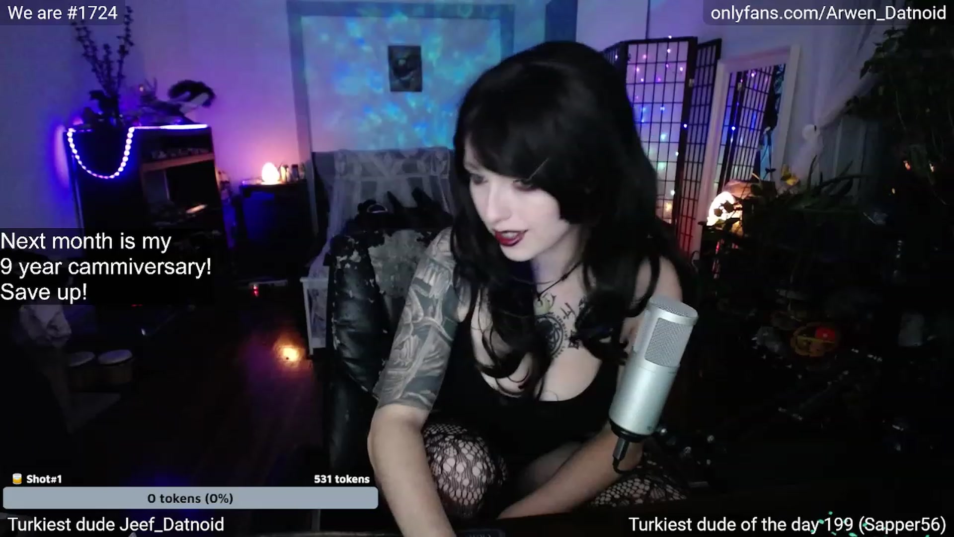 Gallery image thumbnail from Arwen_Datnoid's myfreecams stream on, 11/20/2022, 03:51 image 12 of 20