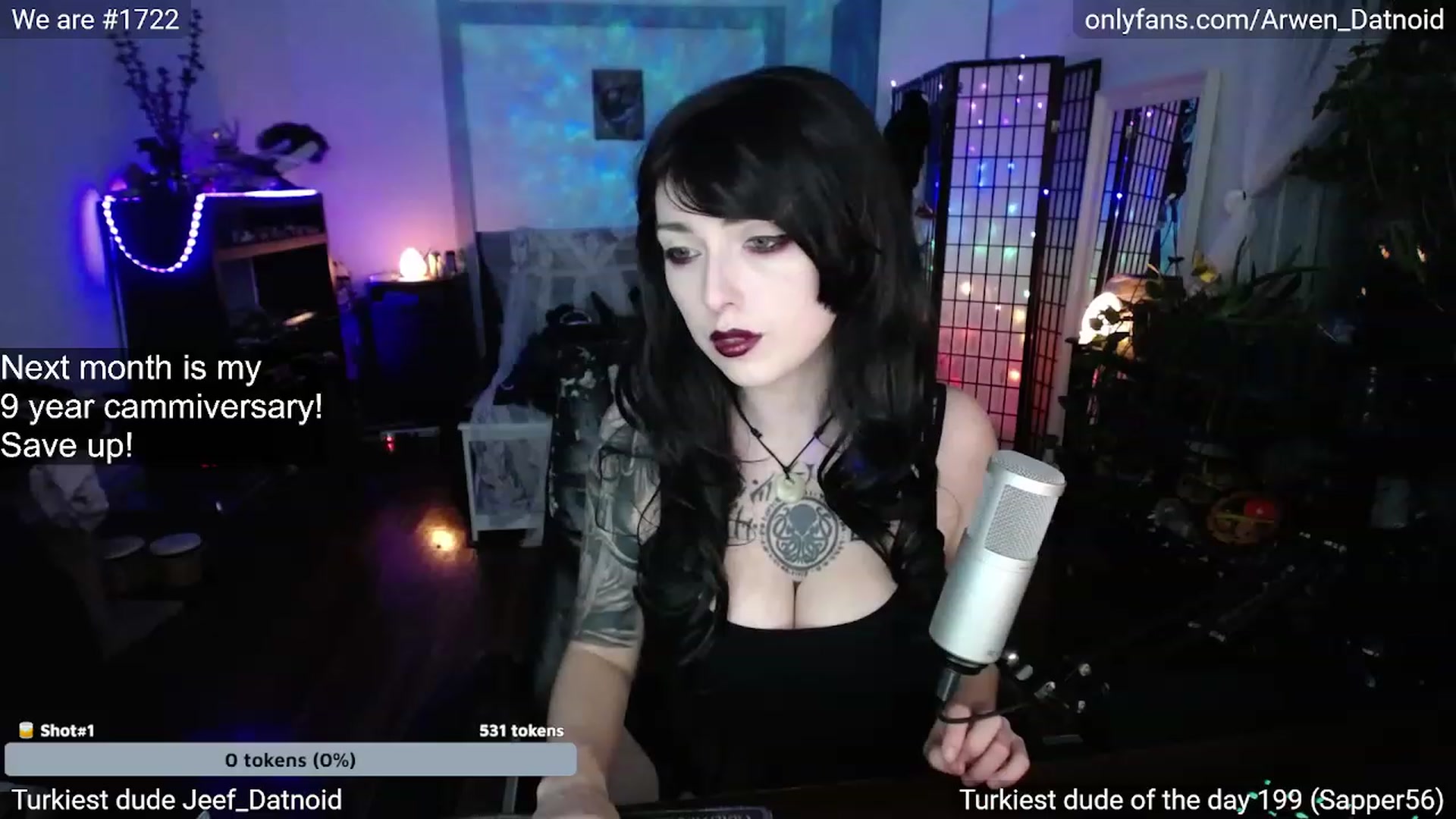 Gallery image thumbnail from Arwen_Datnoid's myfreecams stream on, 11/20/2022, 03:51 image 17 of 20