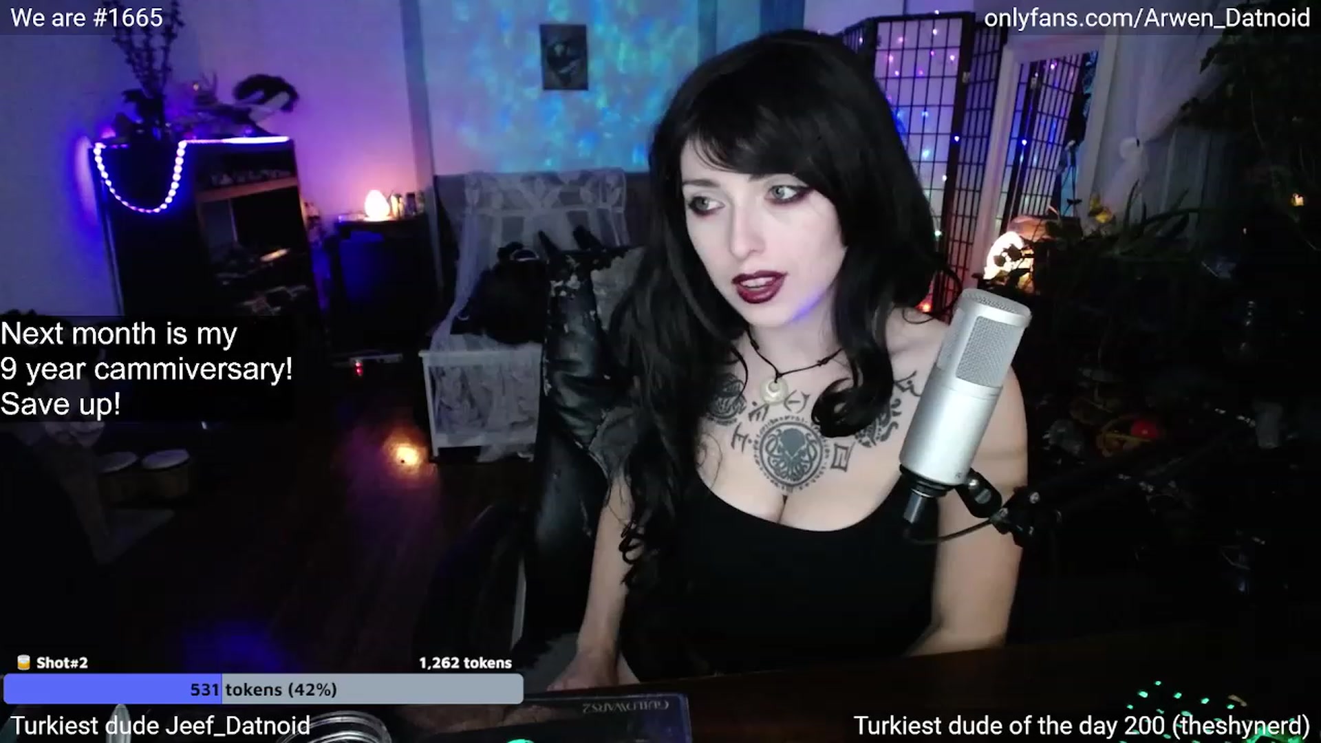 Gallery image thumbnail from Arwen_Datnoid's myfreecams stream on, 11/20/2022, 05:47 image 10 of 20
