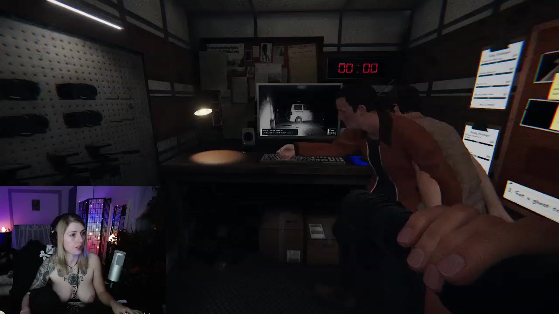 Gallery image thumbnail from Arwen_Datnoid's myfreecams stream on, 12/12/2022, 05:33 image 13 of 20