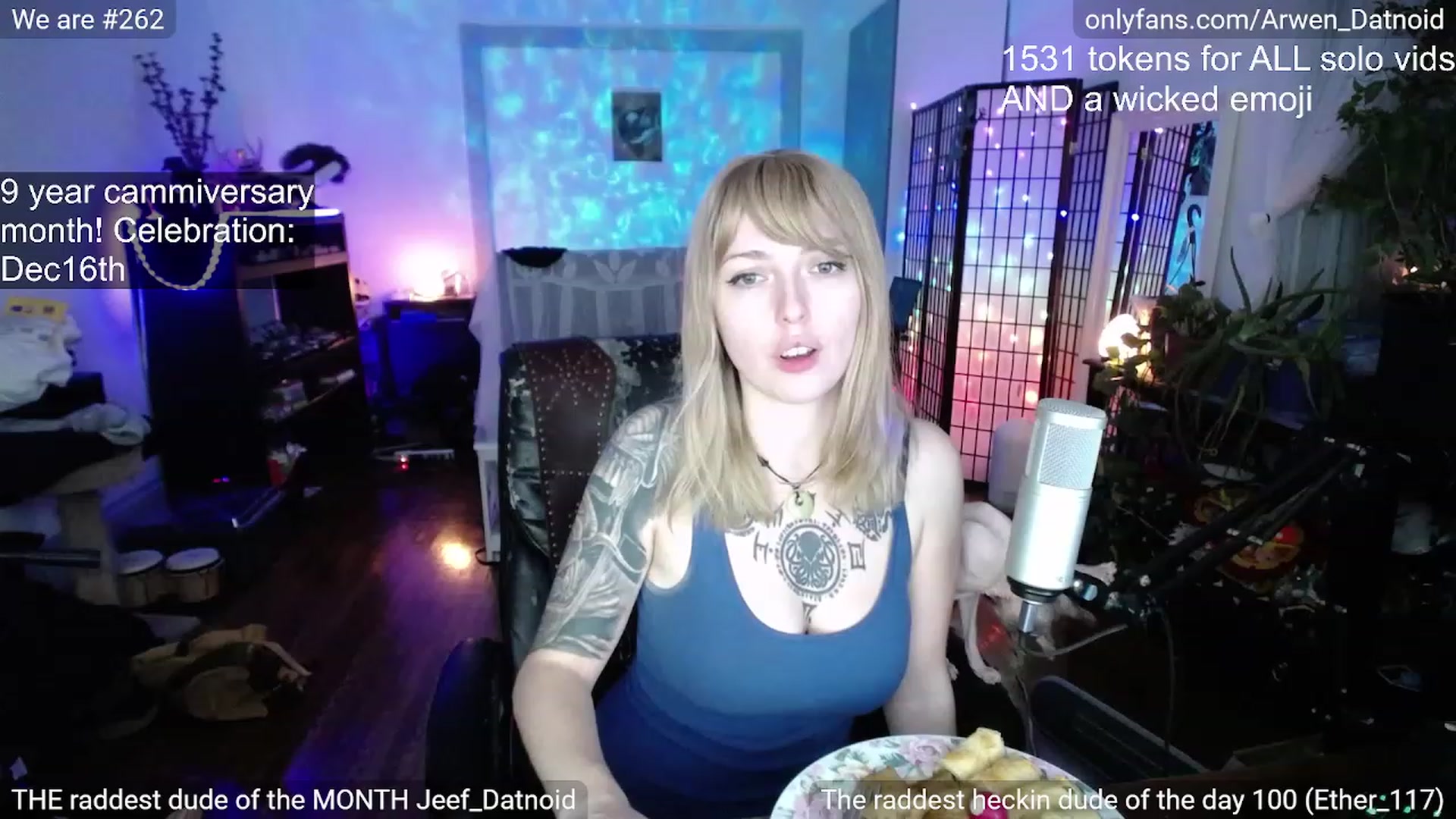 Gallery image thumbnail from Arwen_Datnoid's myfreecams stream on, 12/16/2022, 03:17 image 18 of 20