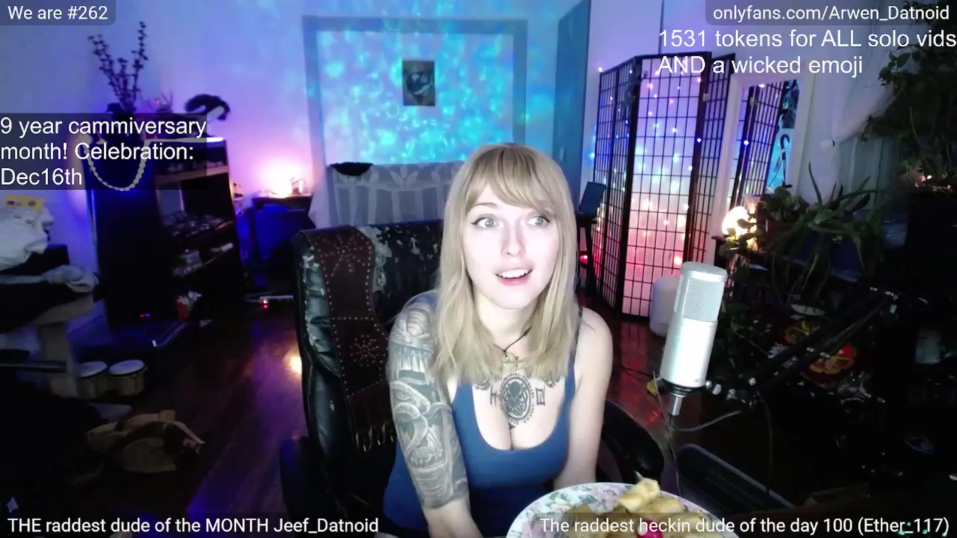 Gallery image thumbnail from Arwen_Datnoid's myfreecams stream on, 12/16/2022, 03:17 image 13 of 20
