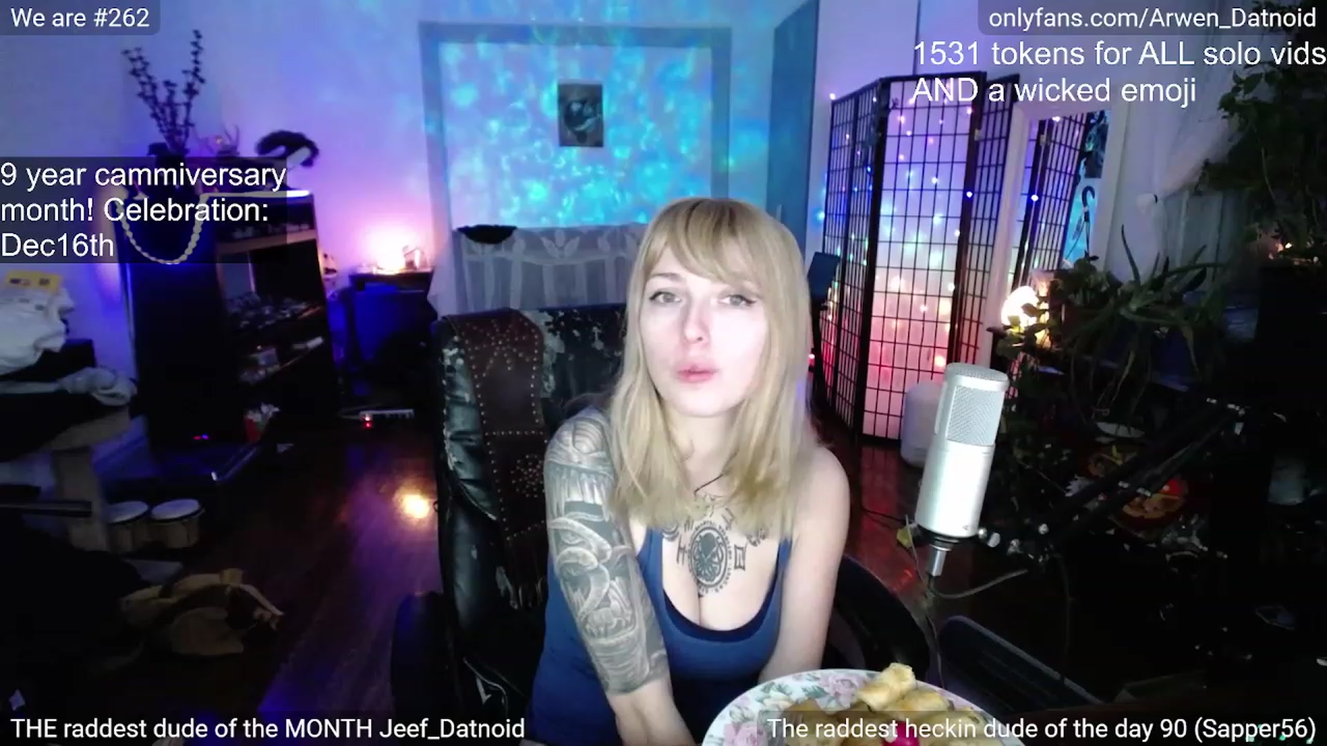 Gallery image thumbnail from Arwen_Datnoid's myfreecams stream on, 12/16/2022, 03:17 image 4 of 20
