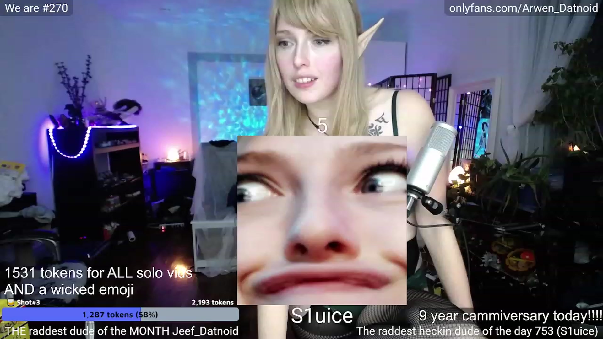 Gallery image thumbnail from Arwen_Datnoid's myfreecams stream on, 12/17/2022, 04:36 image 2 of 20