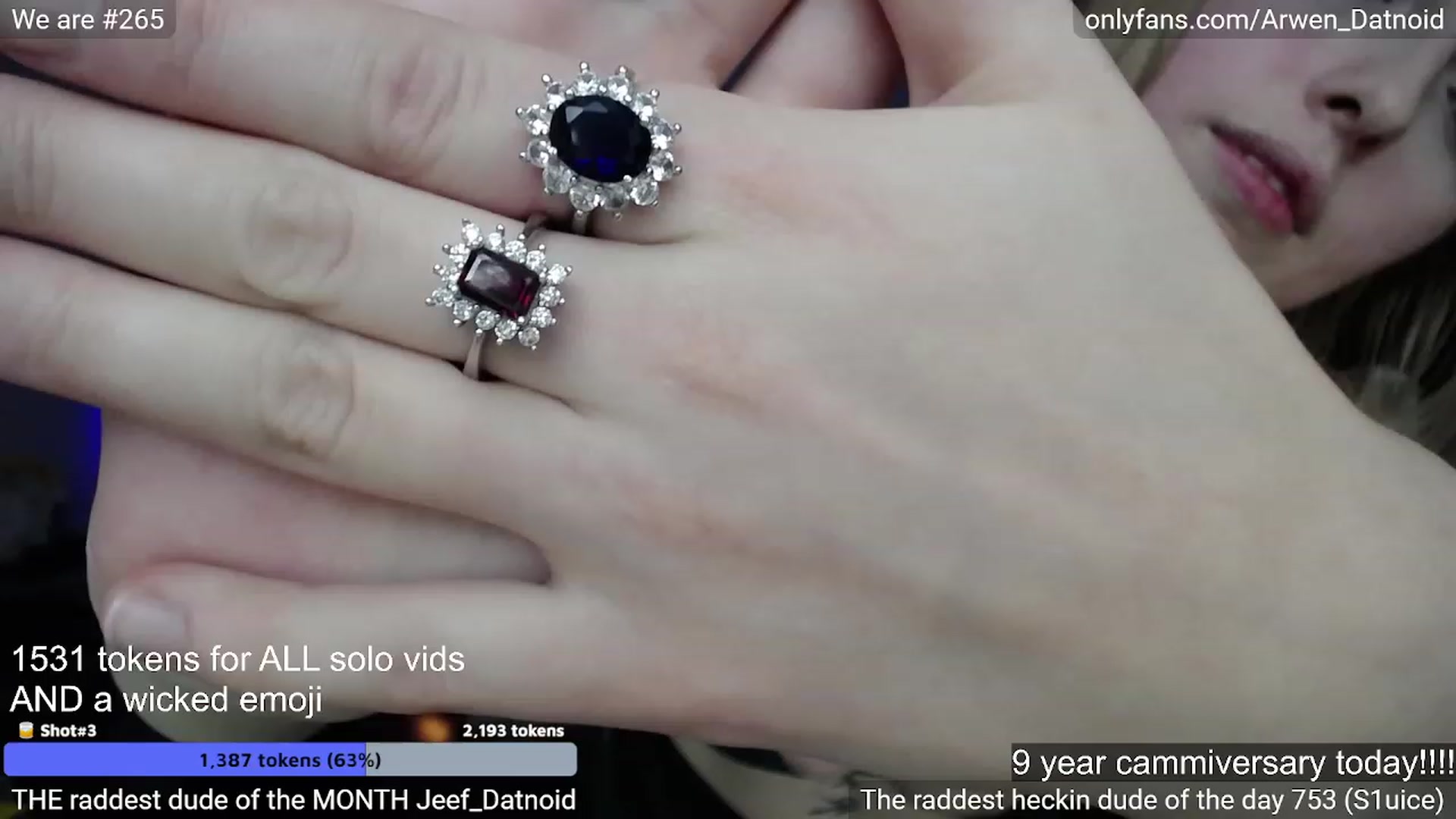 Gallery image thumbnail from Arwen_Datnoid's myfreecams stream on, 12/17/2022, 04:36 image 14 of 20