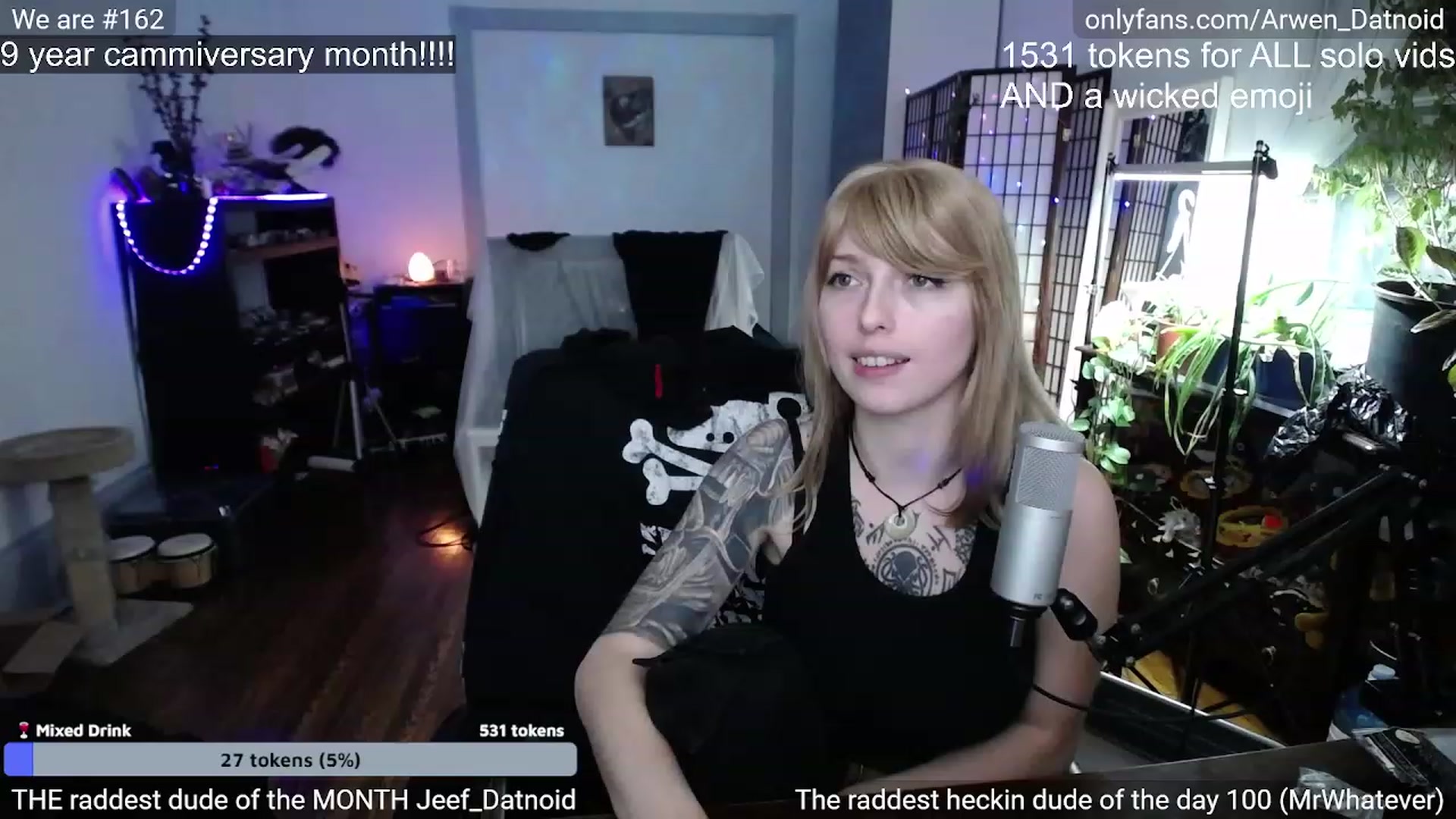 Gallery image thumbnail from Arwen_Datnoid's myfreecams stream on, 12/18/2022, 05:12 image 1 of 20