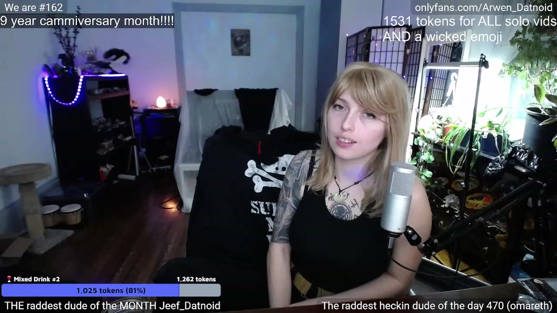 Gallery image thumbnail from Arwen_Datnoid's myfreecams stream on, 12/18/2022, 05:12 image 11 of 20
