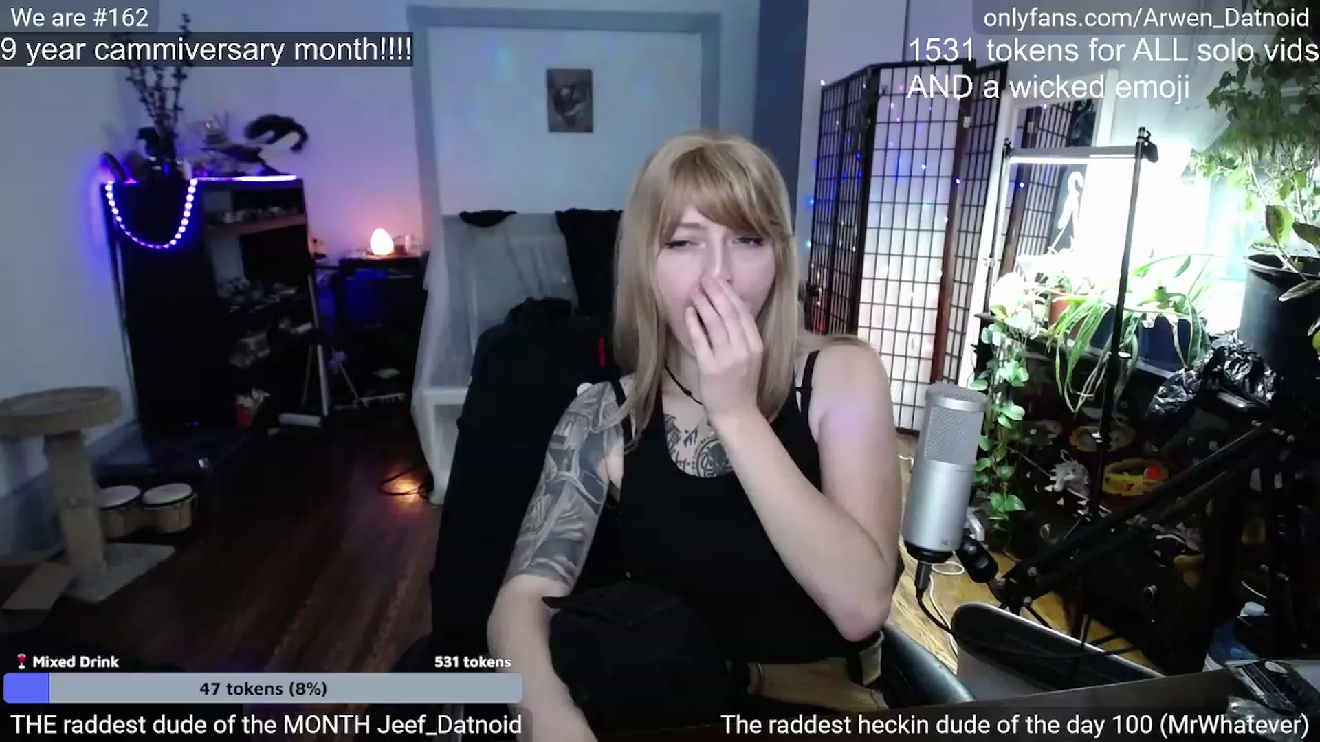 Gallery image thumbnail from Arwen_Datnoid's myfreecams stream on, 12/18/2022, 05:12 image 2 of 20