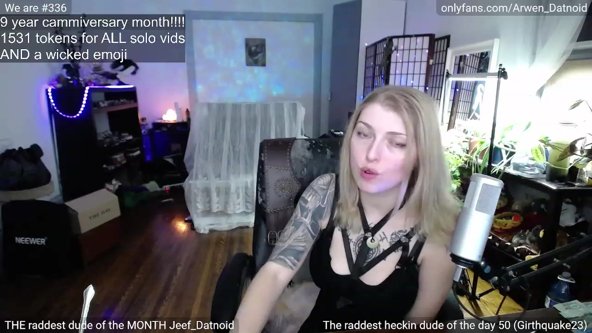 Gallery image thumbnail from Arwen_Datnoid's myfreecams stream on, 12/30/2022, 05:33 image 7 of 20