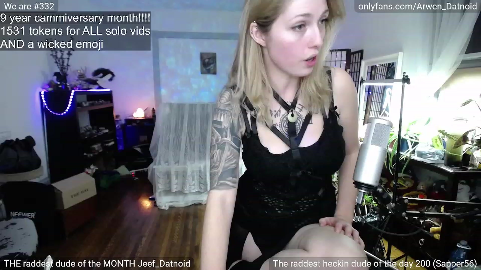 Gallery image thumbnail from Arwen_Datnoid's myfreecams stream on, 12/30/2022, 05:33 image 20 of 20
