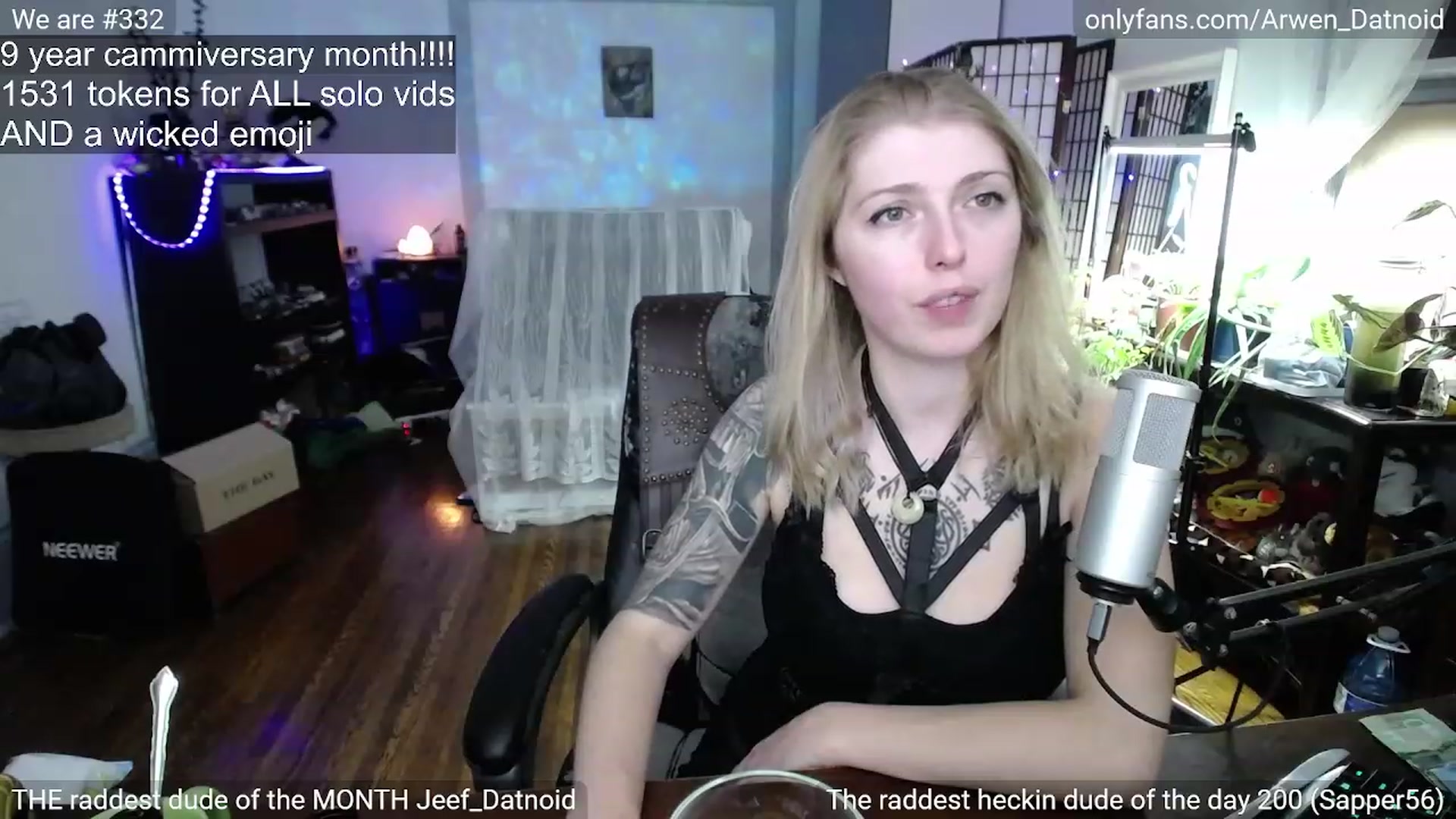 Gallery image thumbnail from Arwen_Datnoid's myfreecams stream on, 12/30/2022, 06:02 image 20 of 20