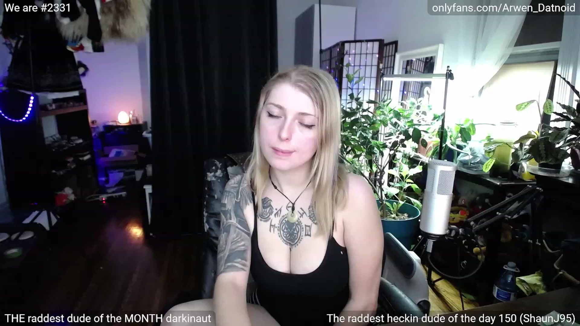 Gallery image thumbnail from Arwen_Datnoid's myfreecams stream on, 01/13/2023, 05:30 image 1 of 20