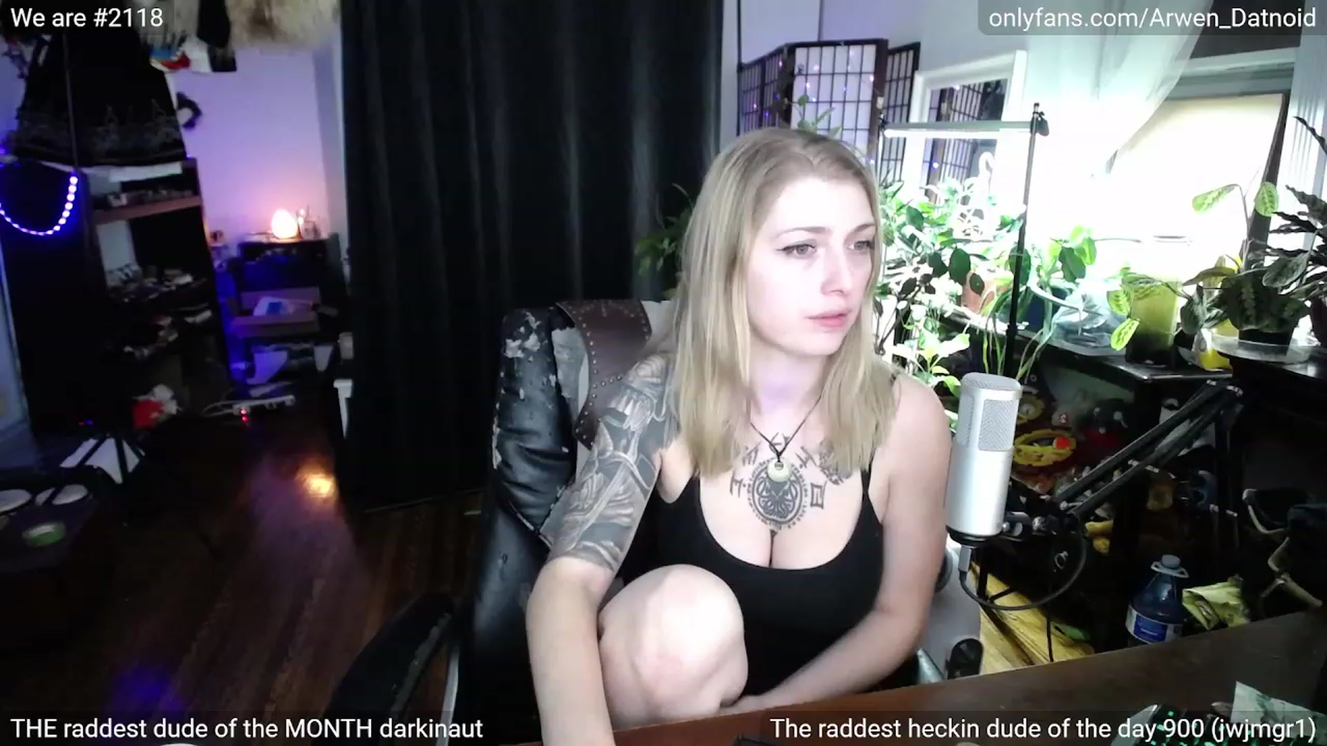Gallery image thumbnail from Arwen_Datnoid's myfreecams stream on, 01/13/2023, 05:30 image 11 of 20