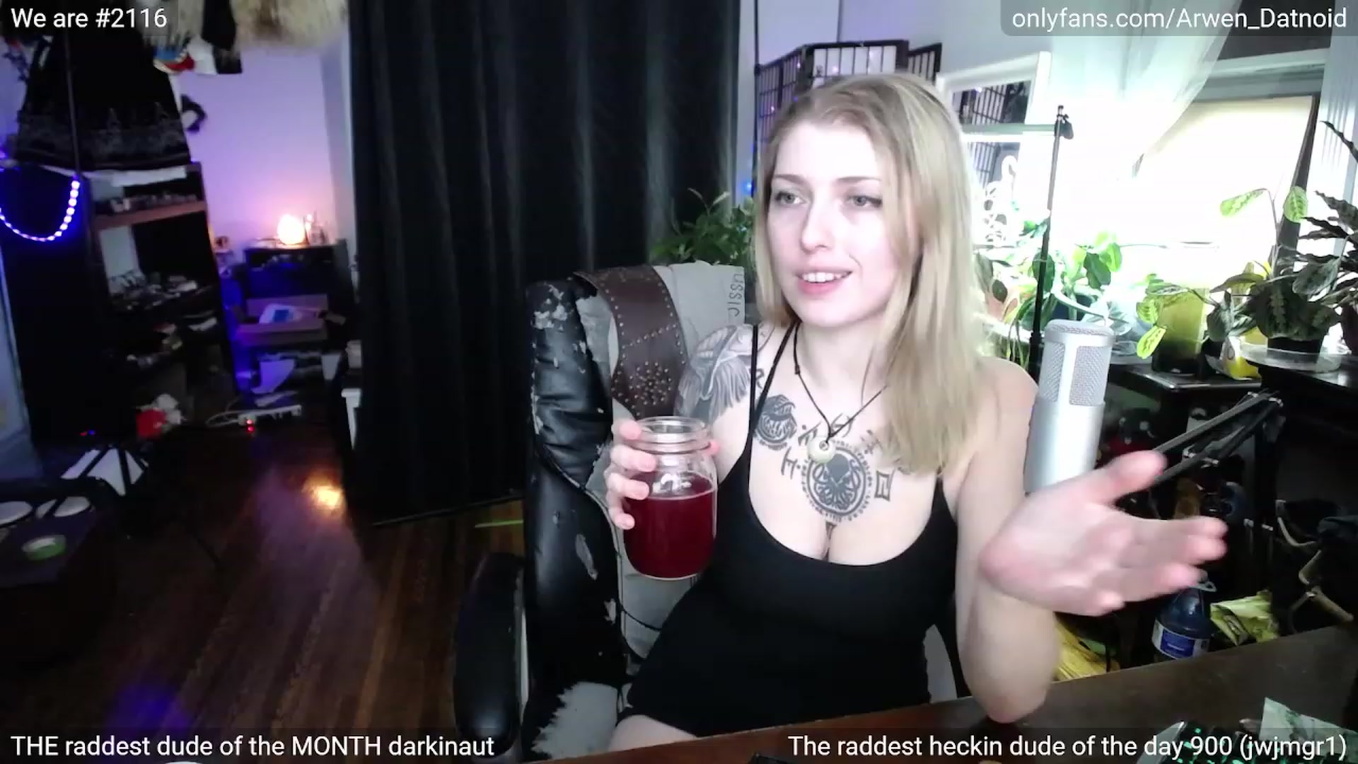 Gallery image thumbnail from Arwen_Datnoid's myfreecams stream on, 01/13/2023, 05:30 image 9 of 20