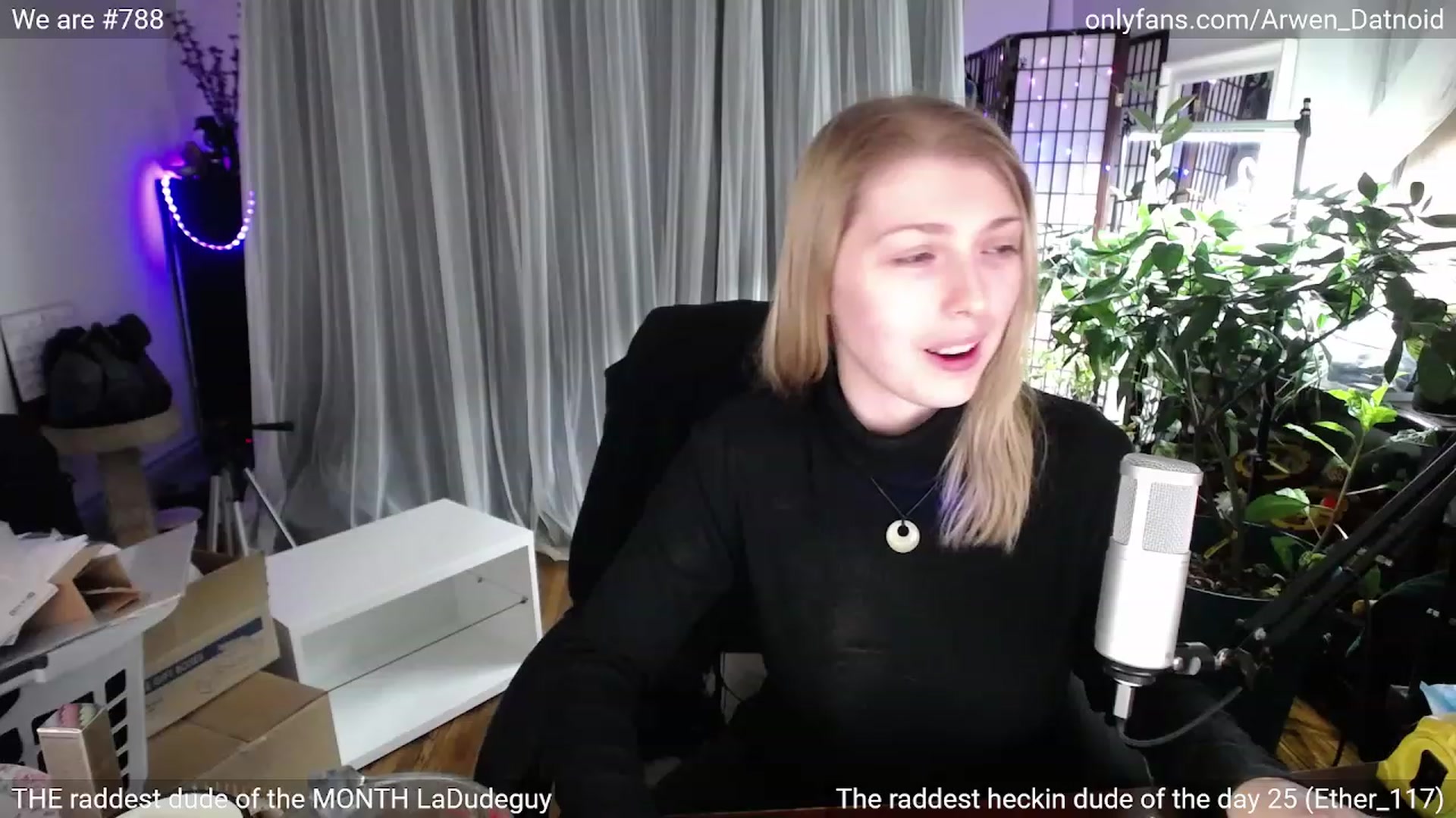 Gallery image thumbnail from Arwen_Datnoid's myfreecams stream on, 01/20/2023, 04:46 image 11 of 20