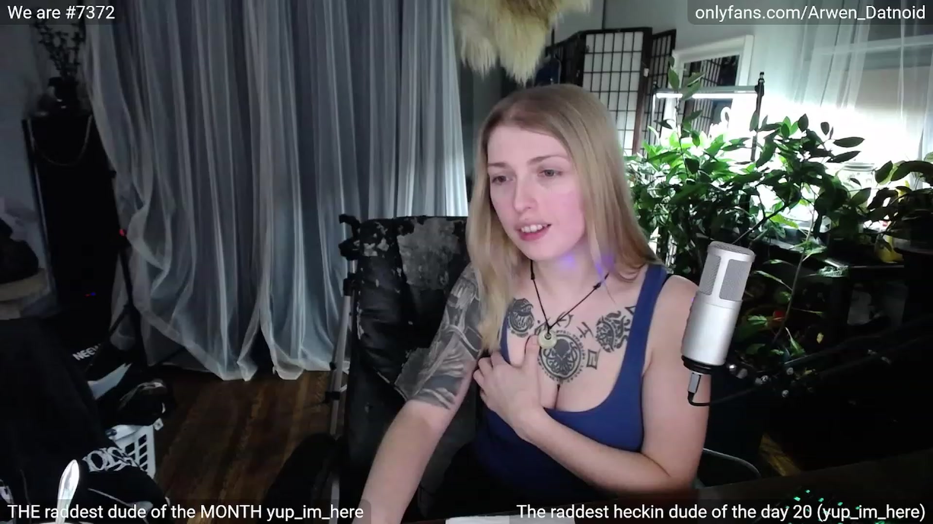 Gallery image thumbnail from Arwen_Datnoid's myfreecams stream on, 02/04/2023, 05:45 image 10 of 20