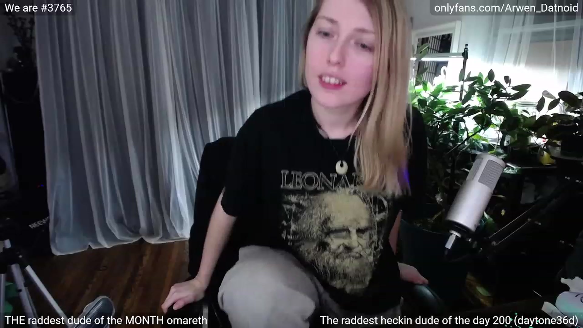Gallery image thumbnail from Arwen_Datnoid's myfreecams stream on, 02/06/2023, 04:18 image 17 of 20