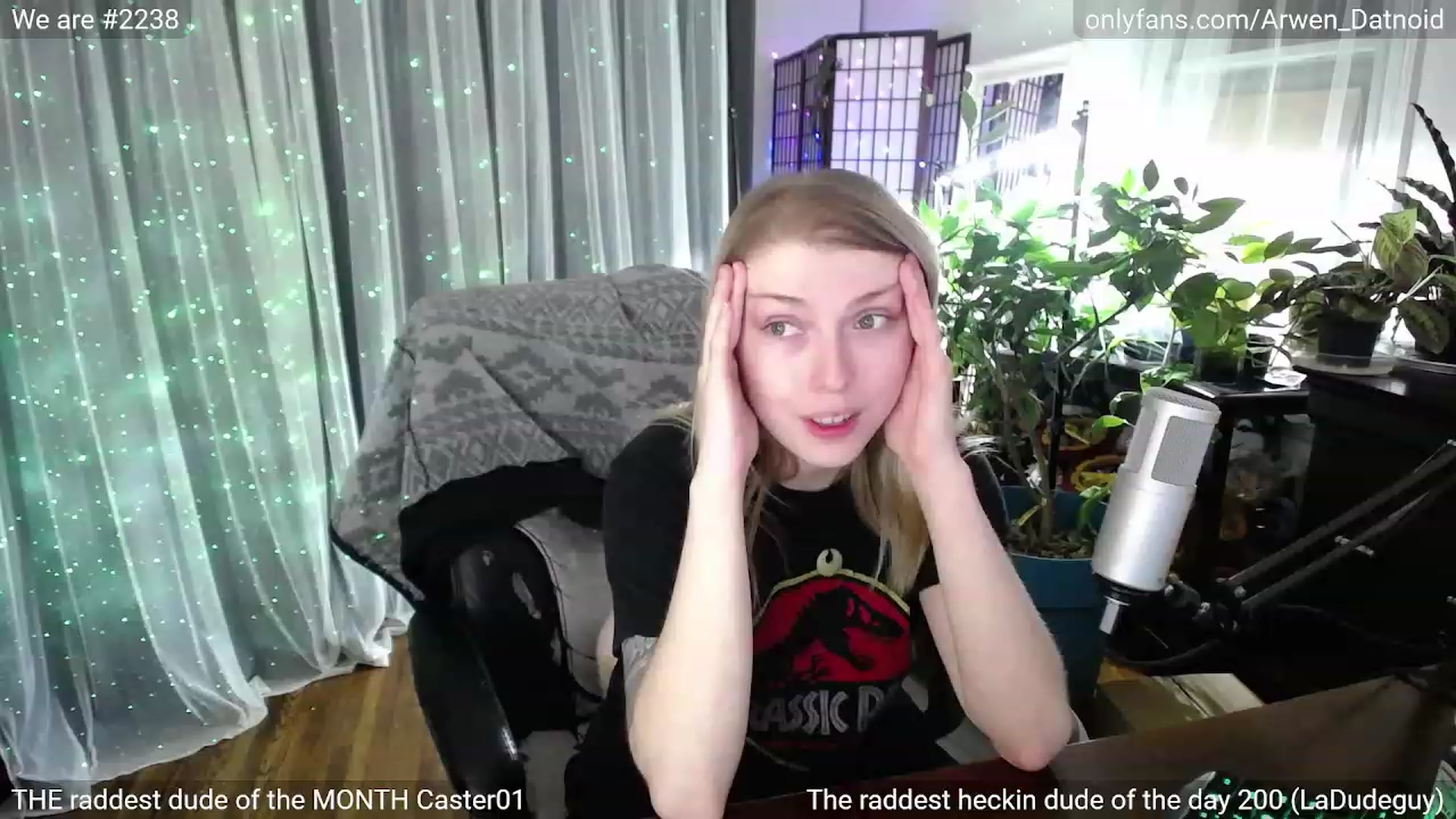 Gallery image thumbnail from Arwen_Datnoid's myfreecams stream on, 02/19/2023, 07:59 image 3 of 20