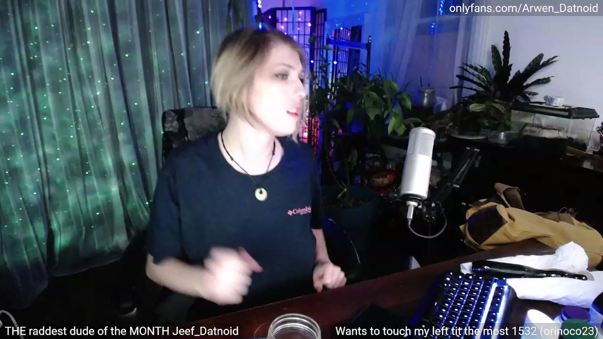 Gallery image thumbnail from Arwen_Datnoid's myfreecams stream on, 04/22/2023, 07:17 image 2 of 20
