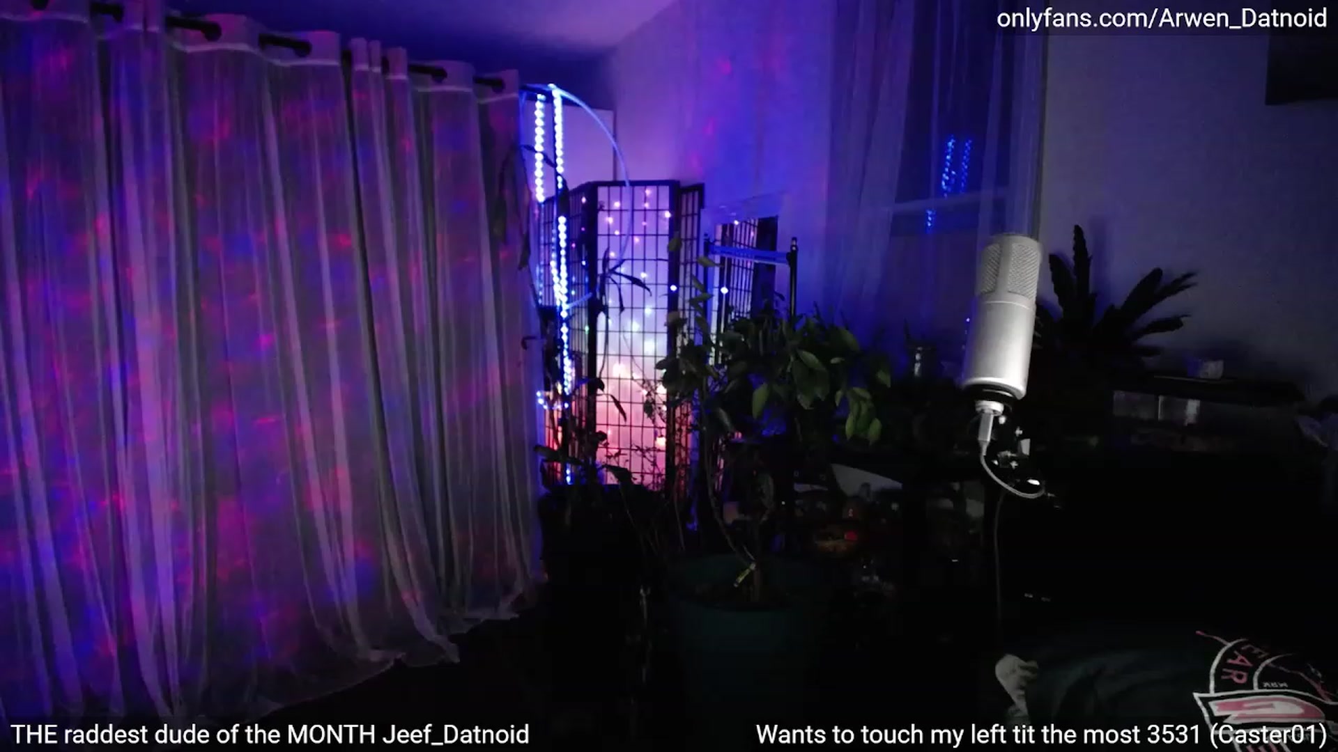 Gallery image thumbnail from Arwen_Datnoid's myfreecams stream on, 04/23/2023, 06:07 image 15 of 20