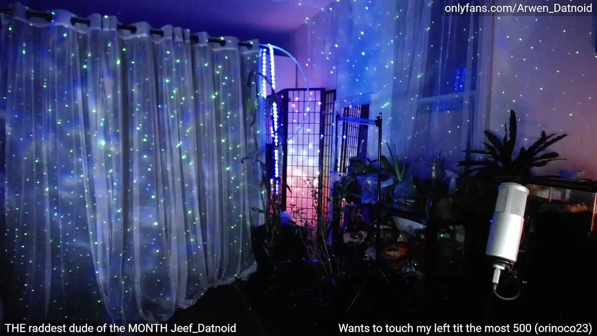 Gallery image thumbnail from Arwen_Datnoid's myfreecams stream on, 04/30/2023, 03:50 image 1 of 20