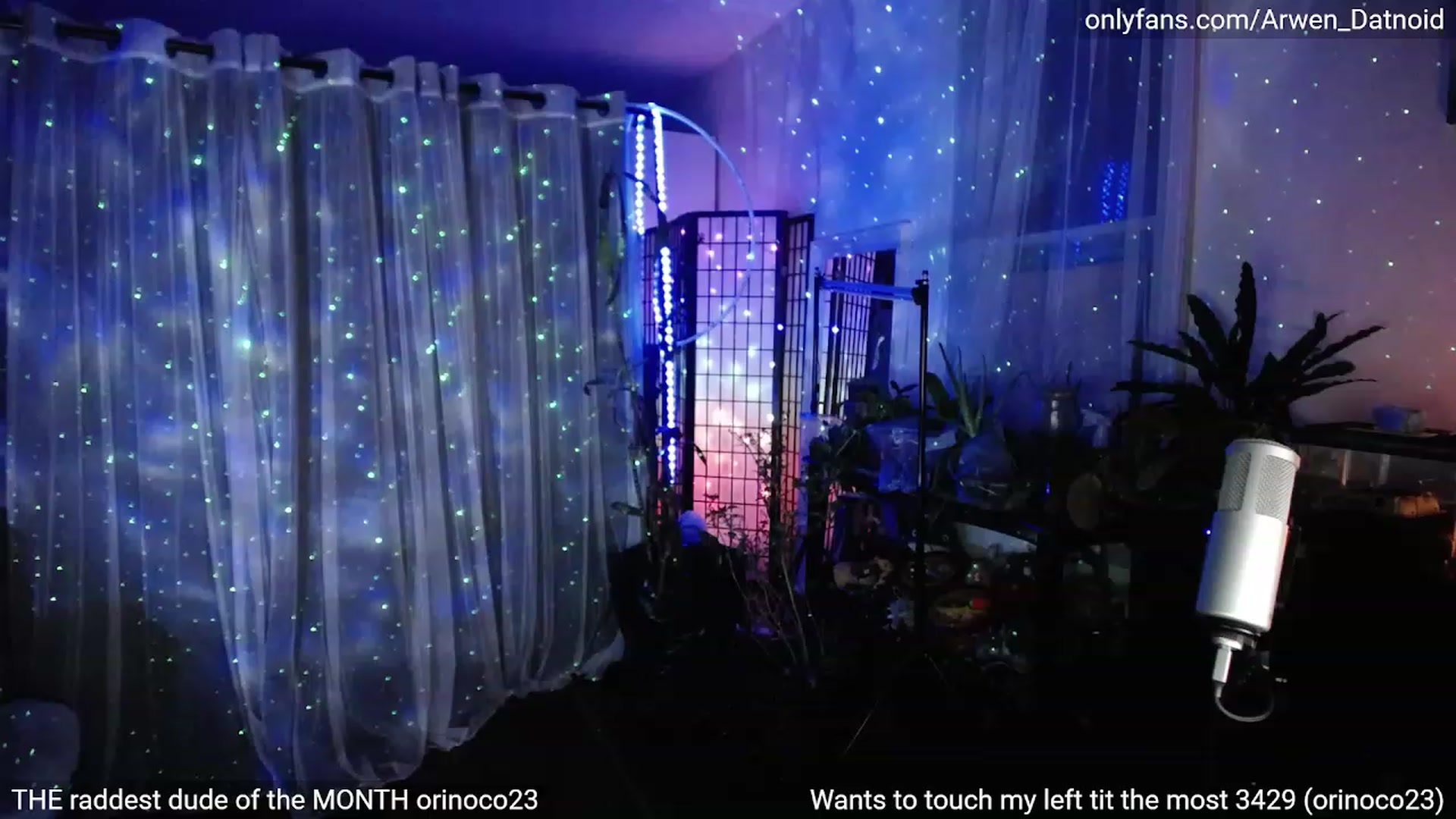 Gallery image thumbnail from Arwen_Datnoid's myfreecams stream on, 04/30/2023, 07:07 image 16 of 20