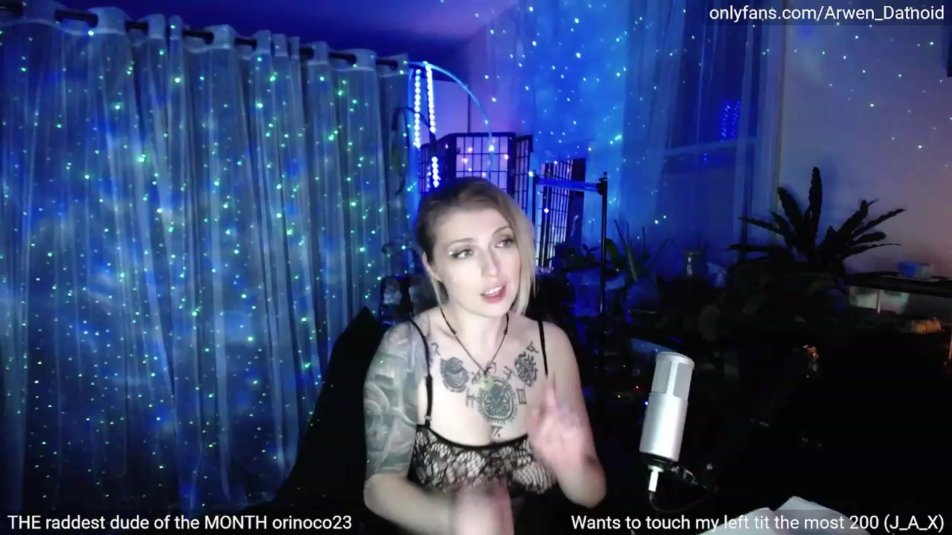 Gallery image thumbnail from Arwen_Datnoid's myfreecams stream on, 04/30/2023, 07:29 image 18 of 20