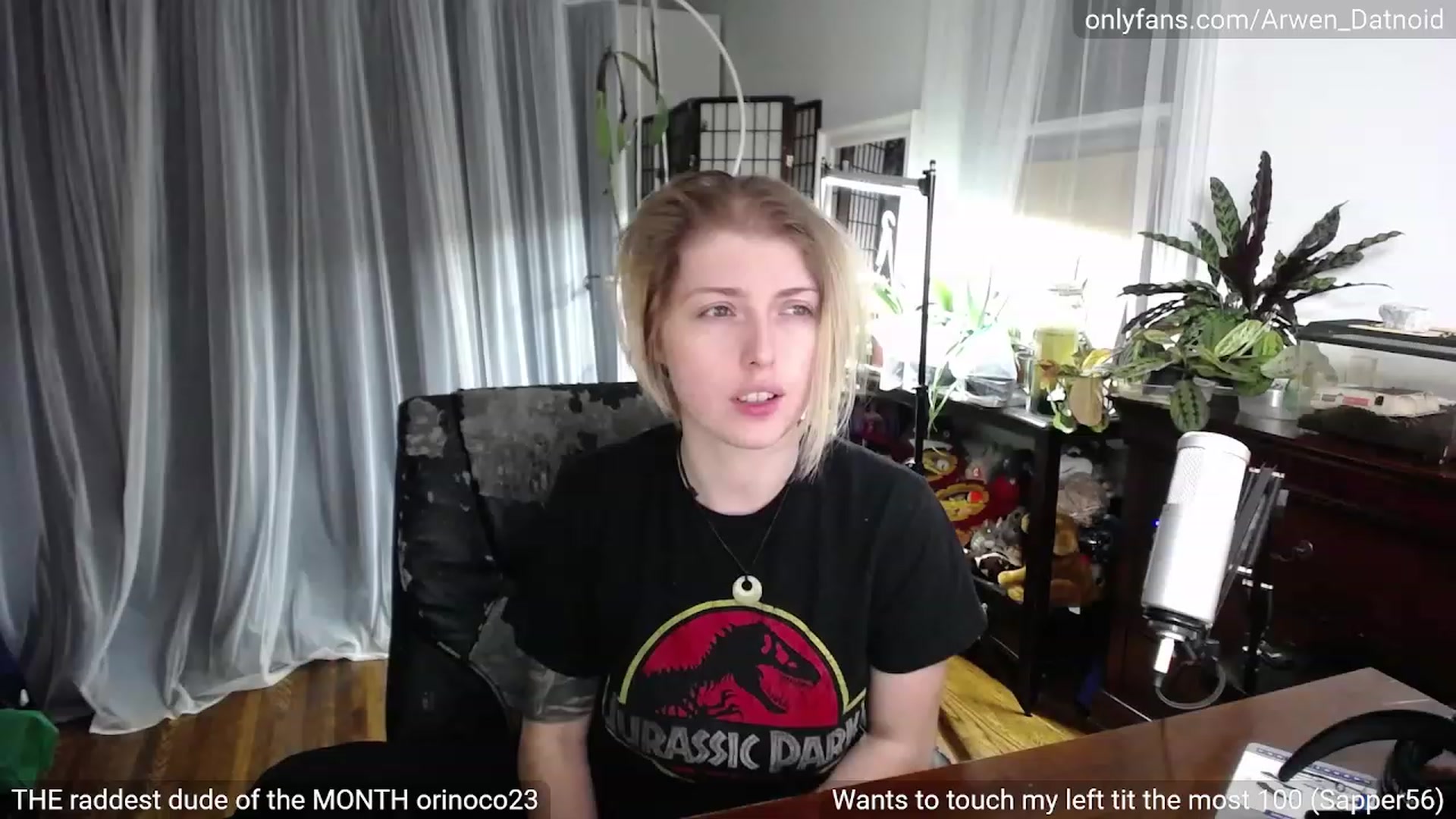 Gallery image thumbnail from Arwen_Datnoid's myfreecams stream on, 05/01/2023, 02:16 image 11 of 20