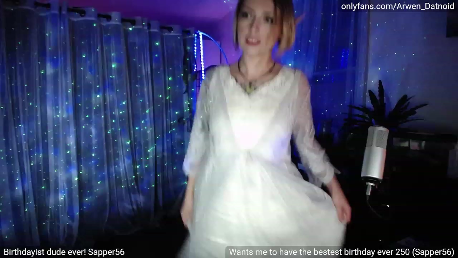 Gallery image thumbnail from Arwen_Datnoid's myfreecams stream on, 05/06/2023, 02:46 image 3 of 20