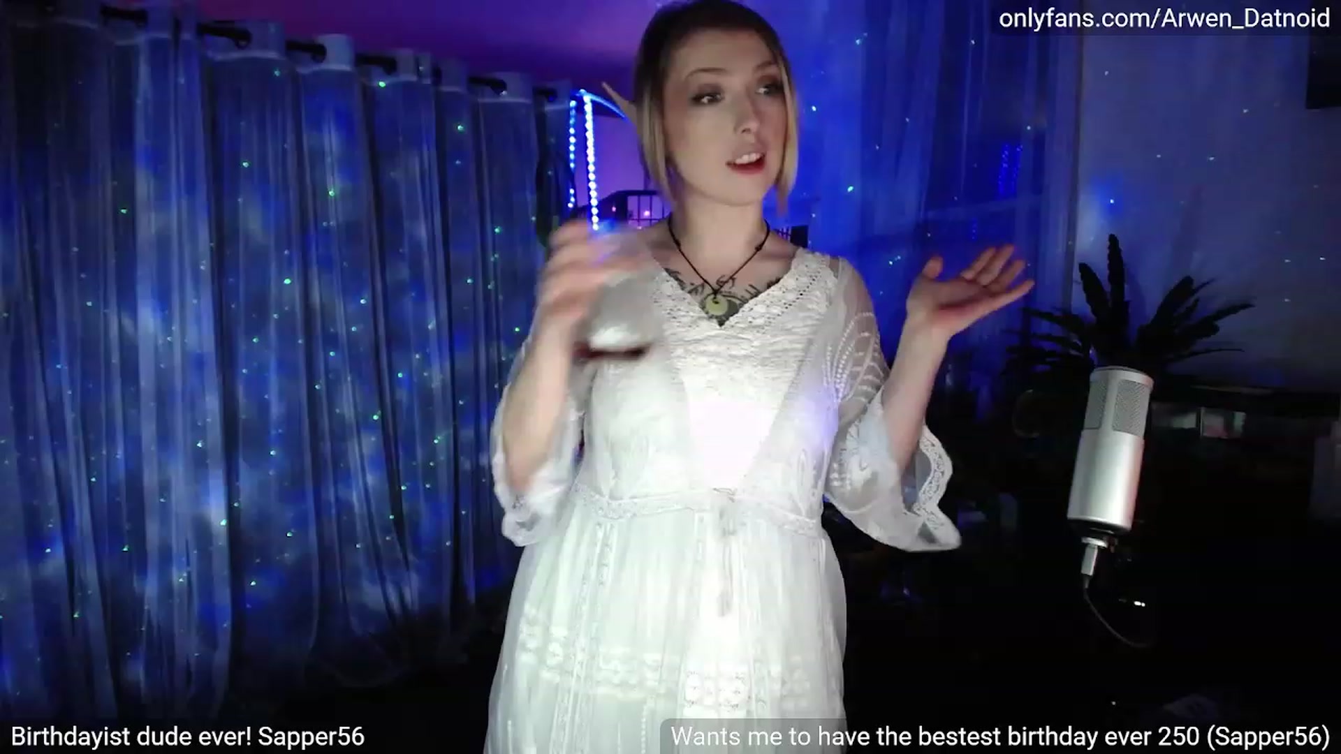 Gallery image thumbnail from Arwen_Datnoid's myfreecams stream on, 05/06/2023, 02:46 image 4 of 20