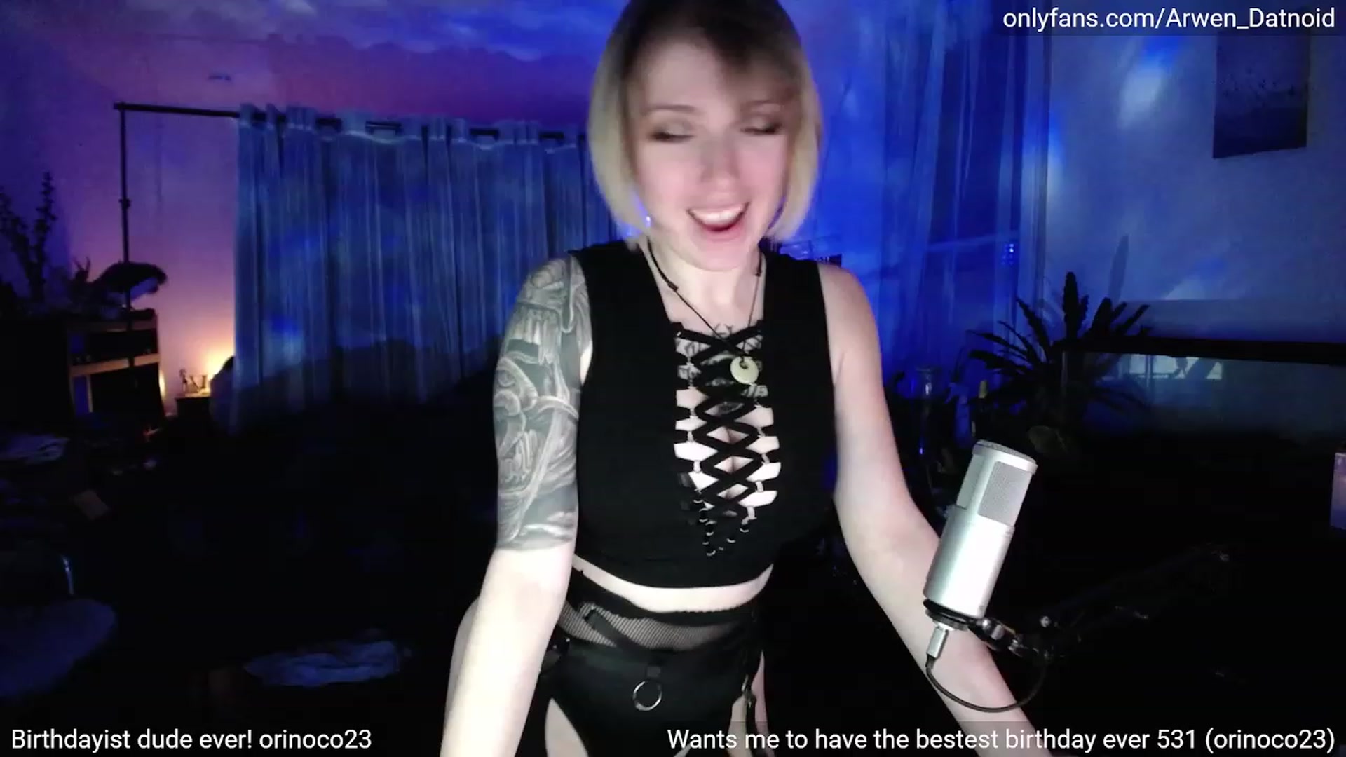 Gallery image thumbnail from Arwen_Datnoid's myfreecams stream on, 05/26/2023, 03:17 image 19 of 20