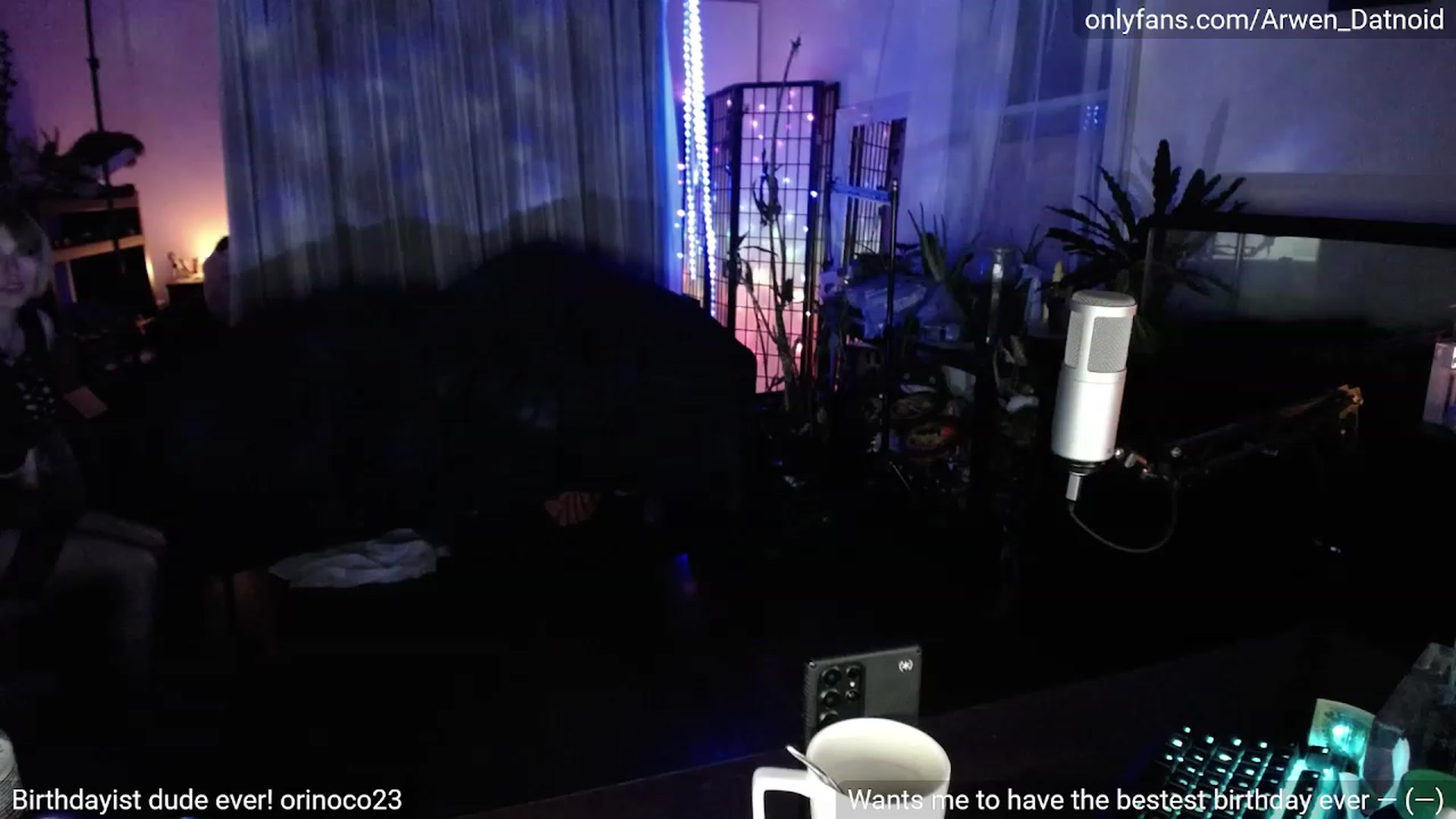 Gallery image thumbnail from Arwen_Datnoid's myfreecams stream on, 05/26/2023, 03:17 image 1 of 20