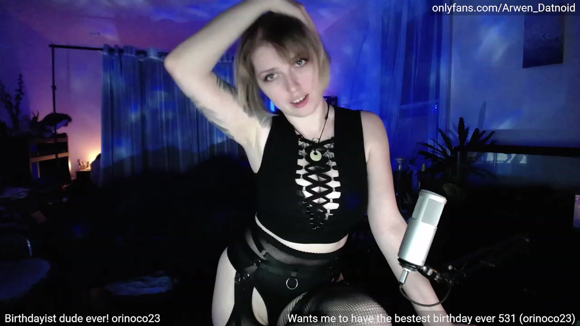 Gallery image thumbnail from Arwen_Datnoid's myfreecams stream on, 05/26/2023, 03:17 image 13 of 20