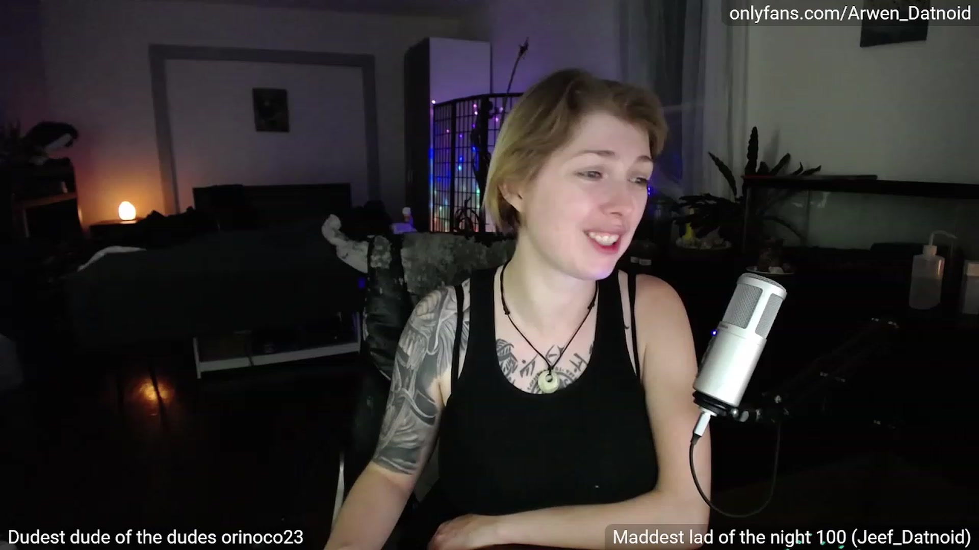 Gallery image thumbnail from Arwen_Datnoid's myfreecams stream on, 06/19/2023, 04:10 image 2 of 20