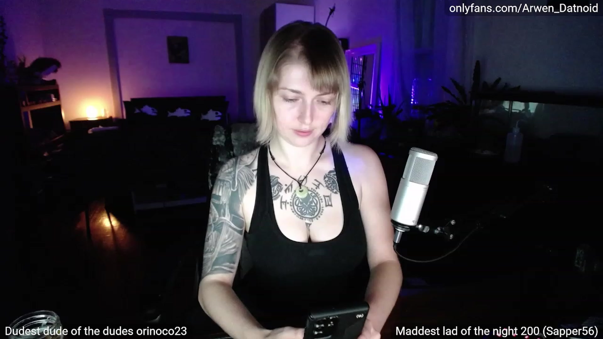 Gallery image thumbnail from Arwen_Datnoid's myfreecams stream on, 06/23/2023, 03:13 image 3 of 20
