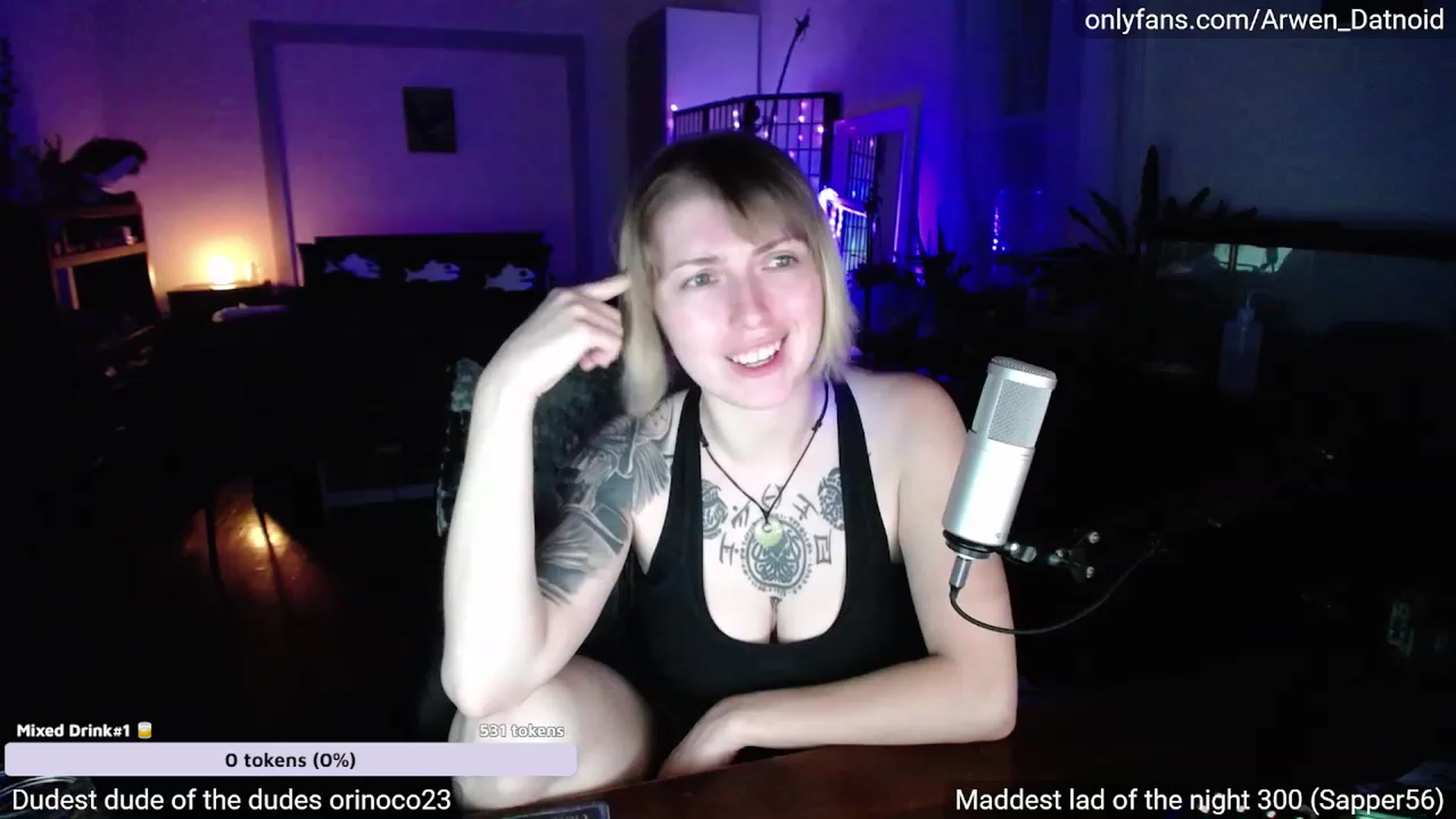 Gallery image thumbnail from Arwen_Datnoid's myfreecams stream on, 06/23/2023, 03:13 image 17 of 20