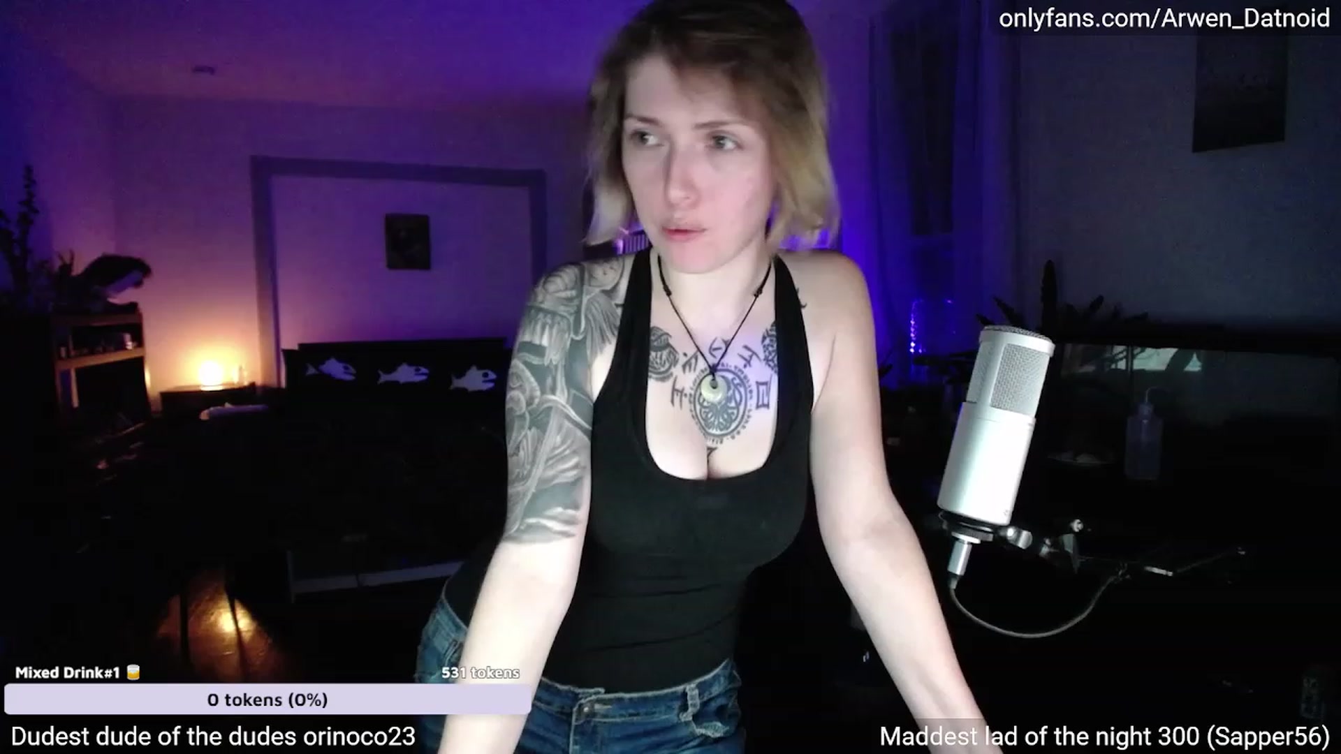 Gallery image thumbnail from Arwen_Datnoid's myfreecams stream on, 06/23/2023, 03:57 image 3 of 20