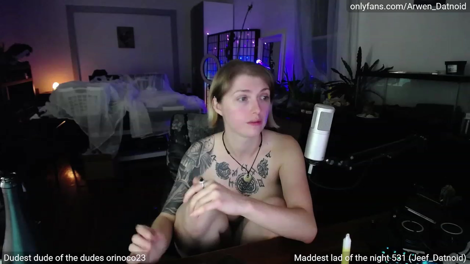 Gallery image thumbnail from Arwen_Datnoid's myfreecams stream on, 06/30/2023, 04:06 image 17 of 20
